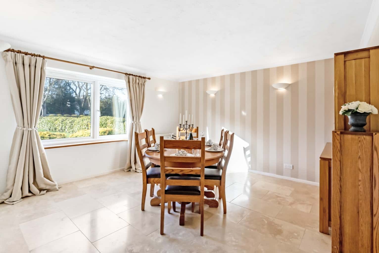 4 Bedroom detached bungalow for sale Property image 5