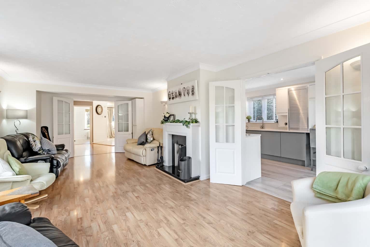 4 Bedroom detached bungalow for sale Property image 4
