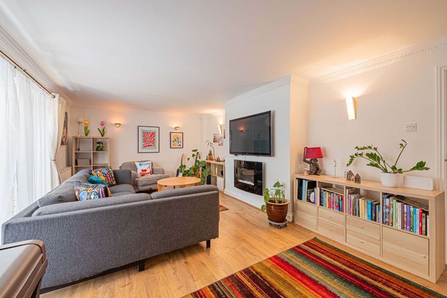 A Spacious Four-Bedroom Family Home with a Beautiful Garden & Home Office in a Picturesque Village Property image 5