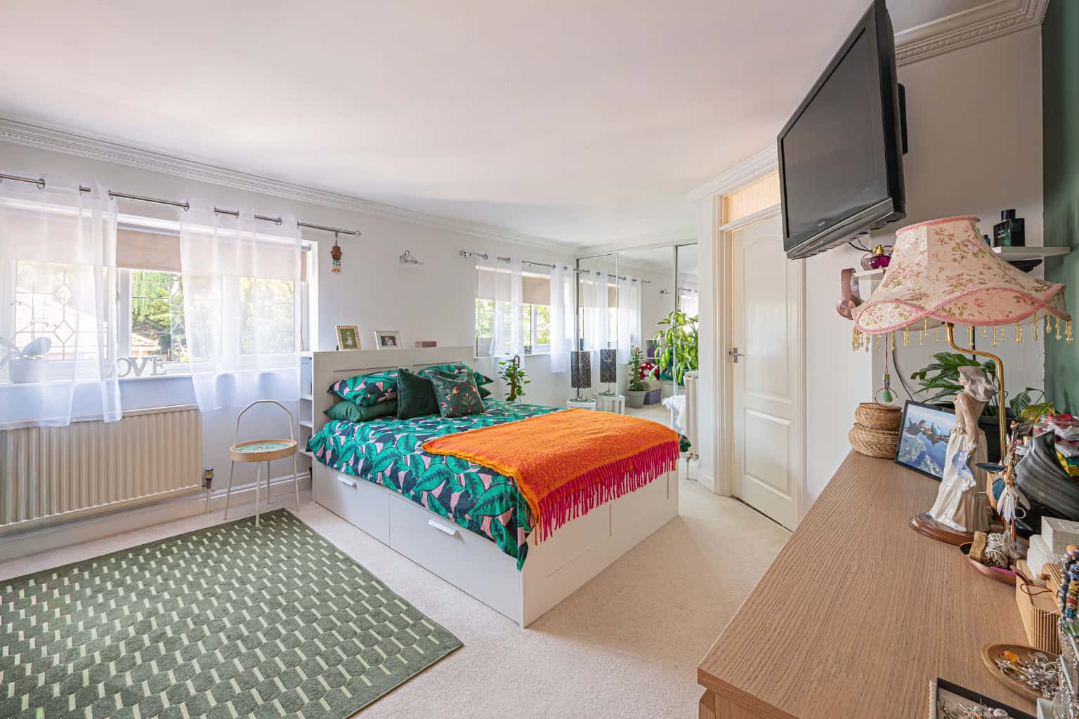 A Spacious Four-Bedroom Family Home with a Beautiful Garden & Home Office in a Picturesque Village Property image 12