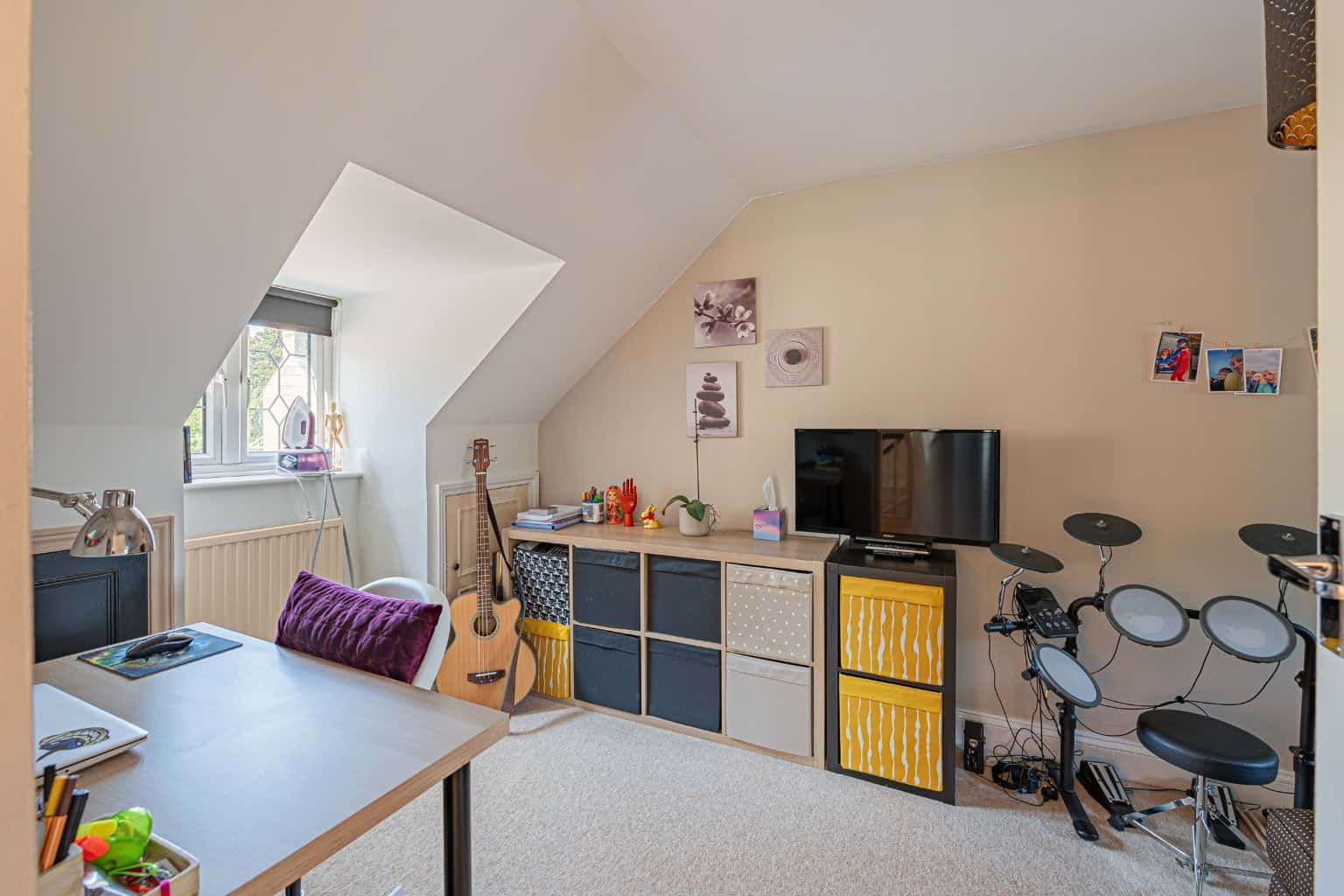 A Spacious Four-Bedroom Family Home with a Beautiful Garden & Home Office in a Picturesque Village Property image 17
