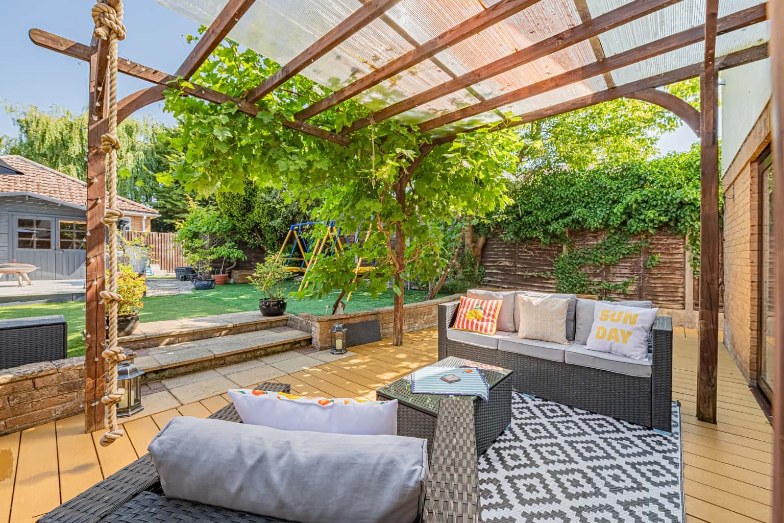 A Spacious Four-Bedroom Family Home with a Beautiful Garden & Home Office in a Picturesque Village Property image 7