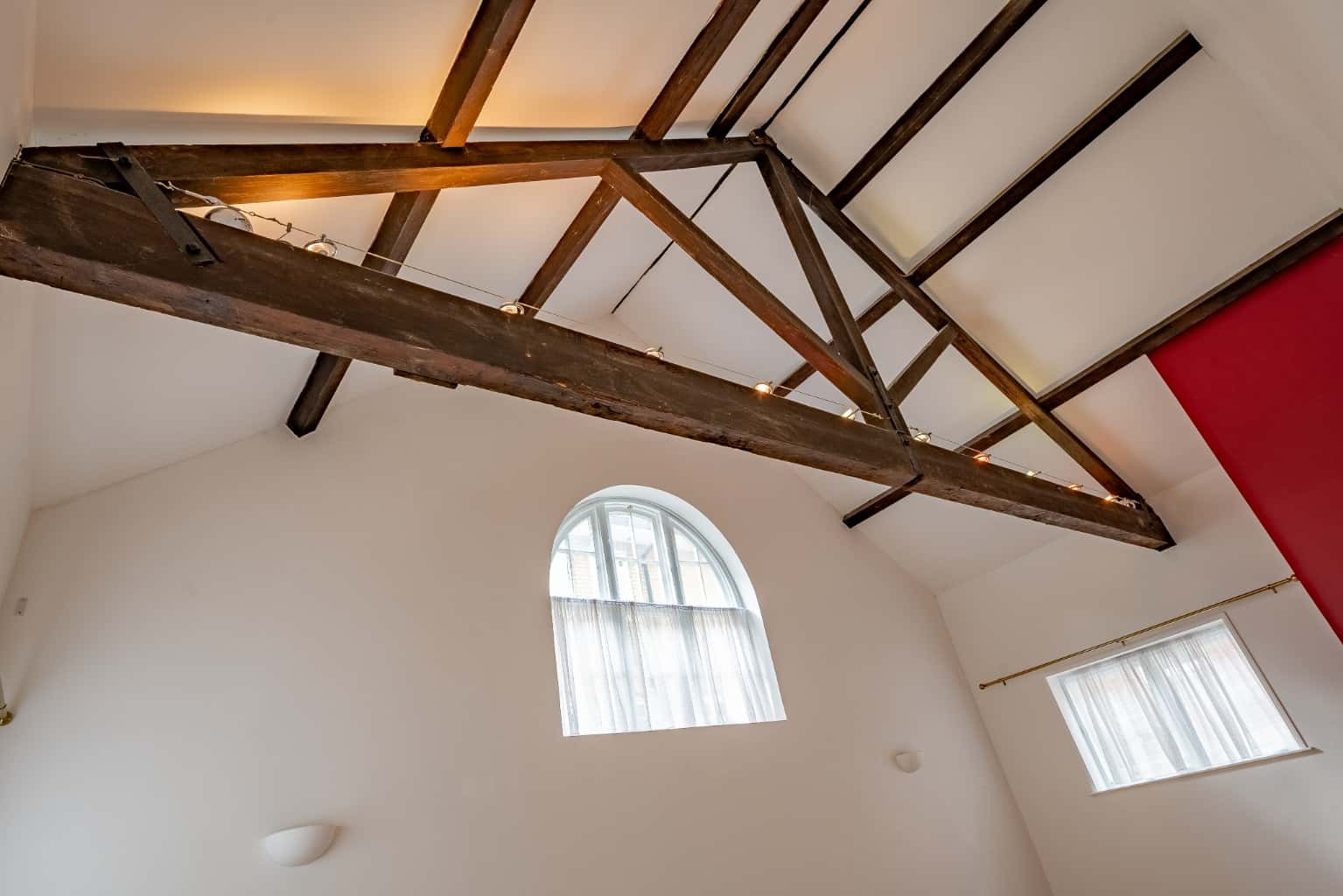 A RARE EXQUISITE HOME IN PERFECT CONDITION *** GUIDE PRICE £300,00 - £325,000 *** Property image 8