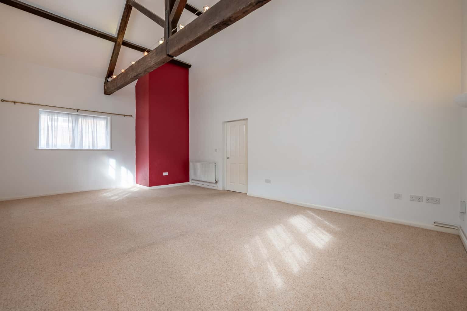 A RARE EXQUISITE HOME IN PERFECT CONDITION *** GUIDE PRICE £300,00 - £325,000 *** Property image 7