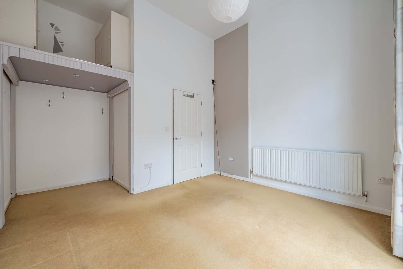 A RARE EXQUISITE HOME IN PERFECT CONDITION *** GUIDE PRICE £300,00 - £325,000 *** Property image 13