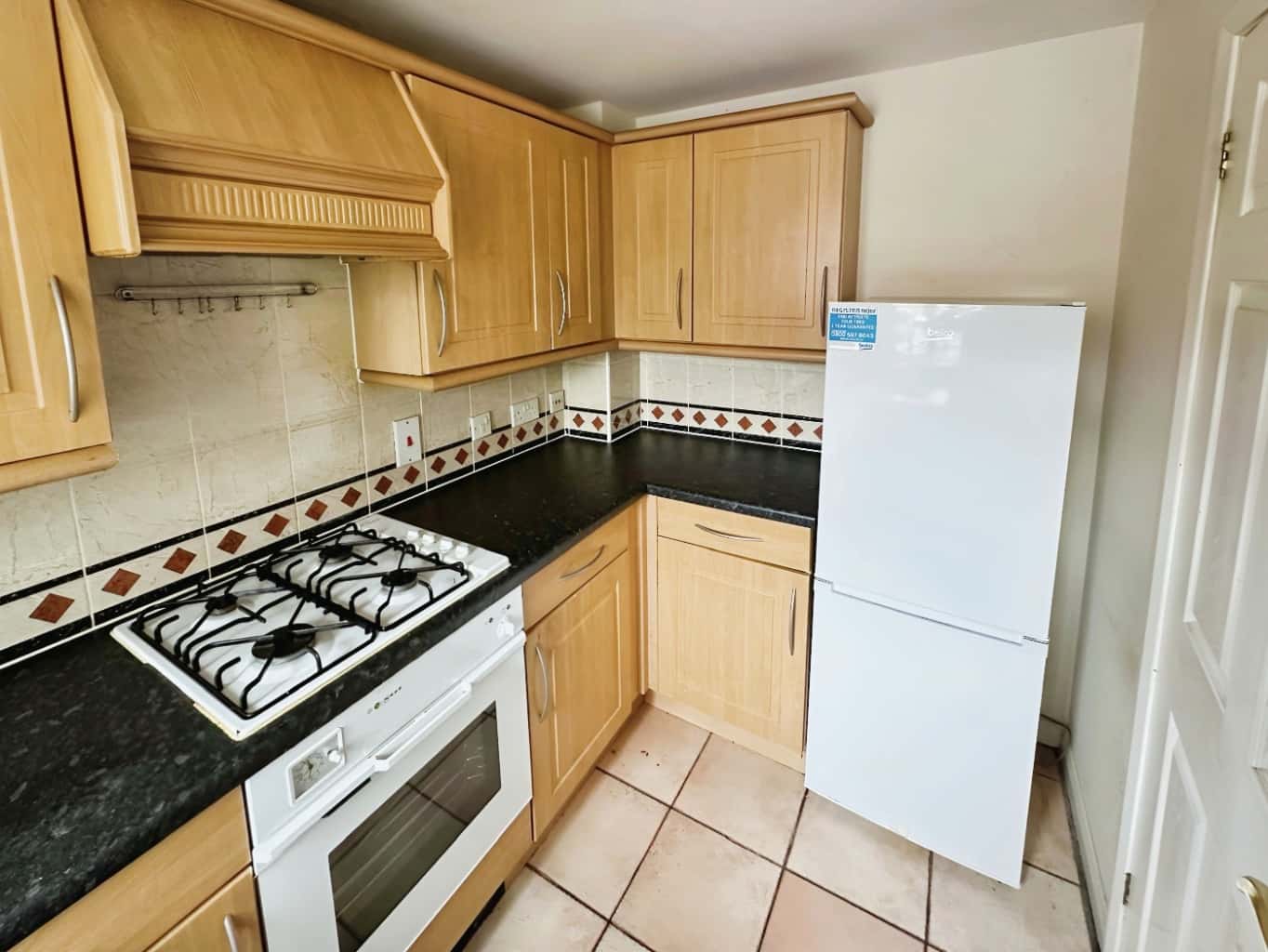 Spacious 2-Bedroom House with Garden - Open House Event on Sat 1/6! Property image 3
