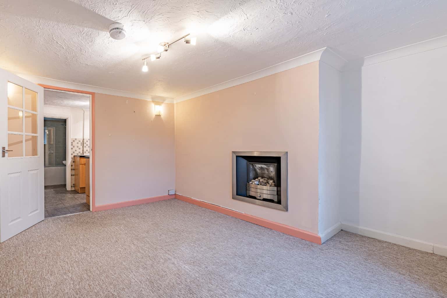 Charming 2 Bed Cottage in Central Cambridgeshire | Prospect Row Property image 6