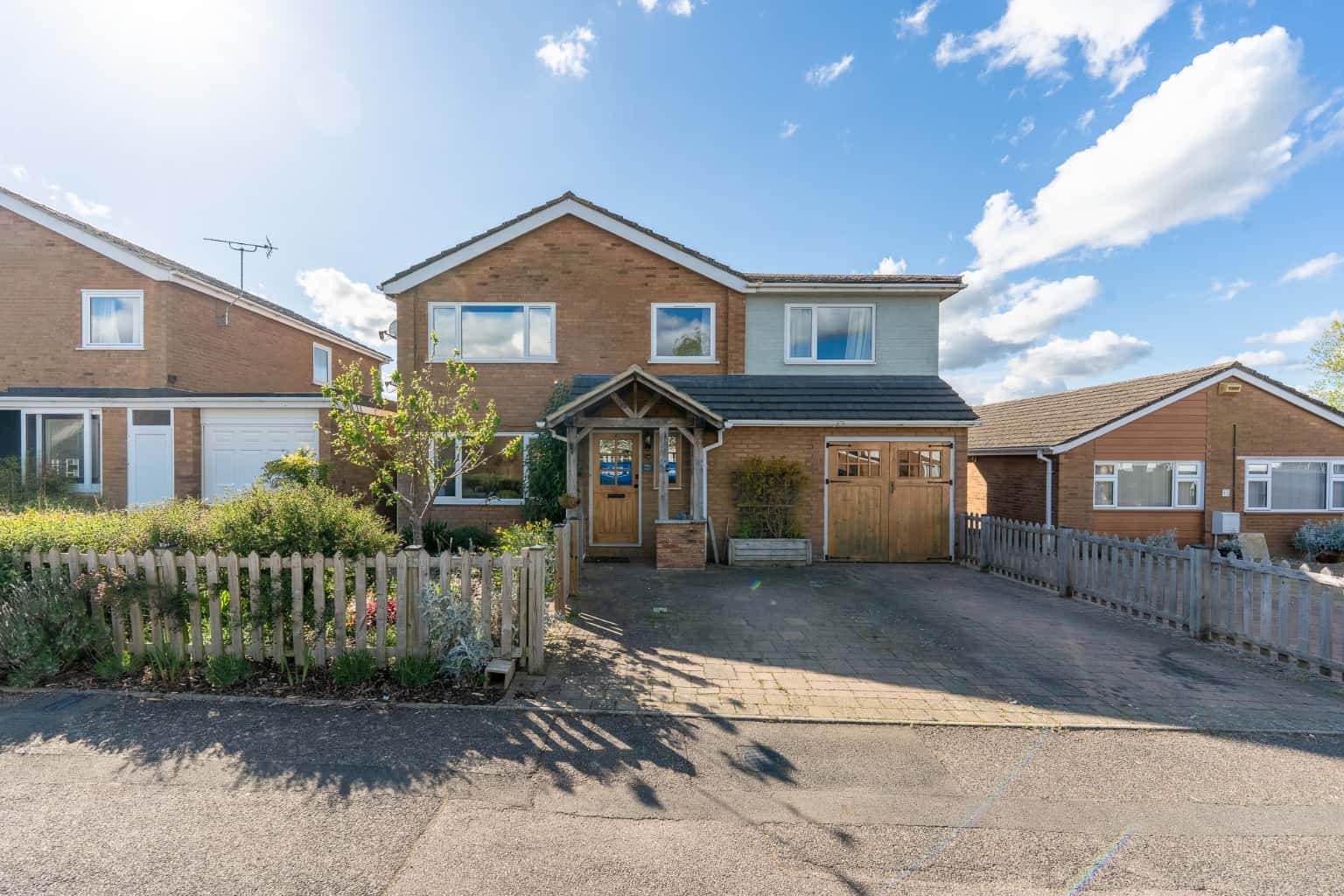 Spacious 5-Bedroom Detached House in Perry, Cambridgeshire Ideal Family Home Close to Grafham Water Property image 24