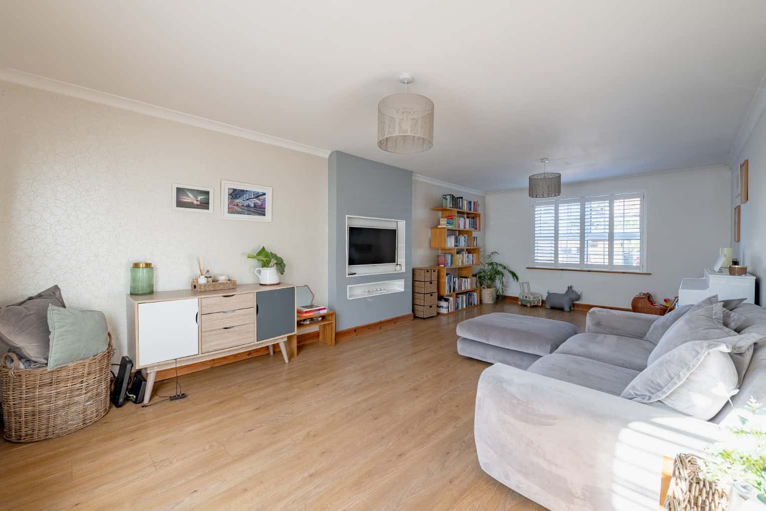 A Beautiful 4 Bedroom Detached Home in Great North Road, Eaton Socon! Property image 4