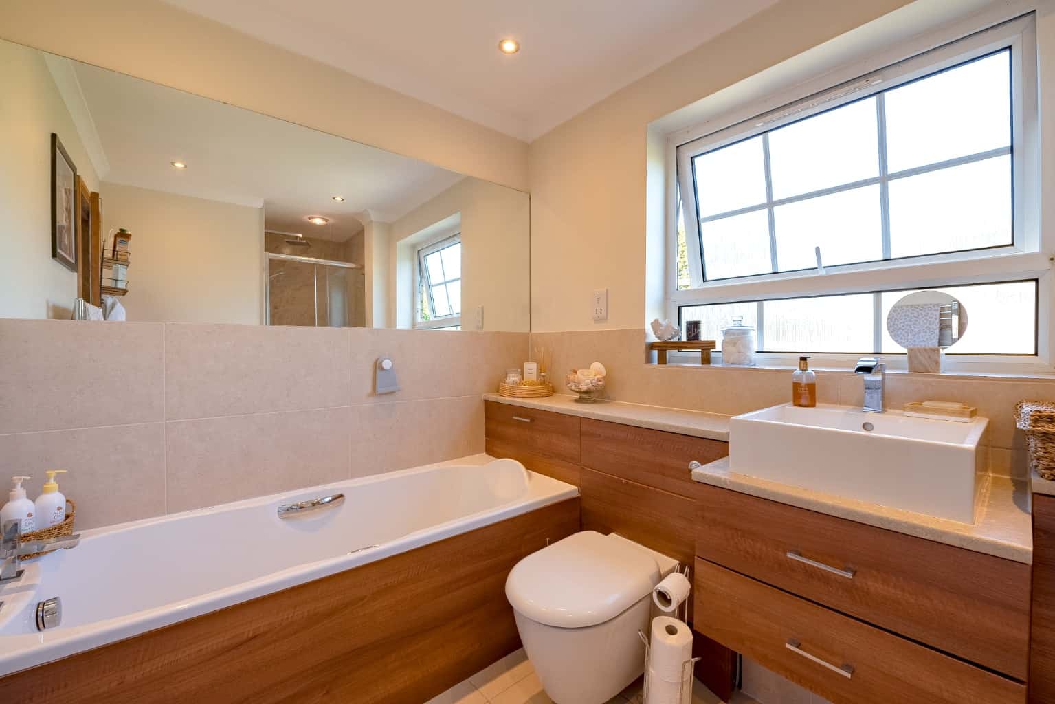 A Beautiful 4 Bedroom Detached Home in Great North Road, Eaton Socon! Property image 13