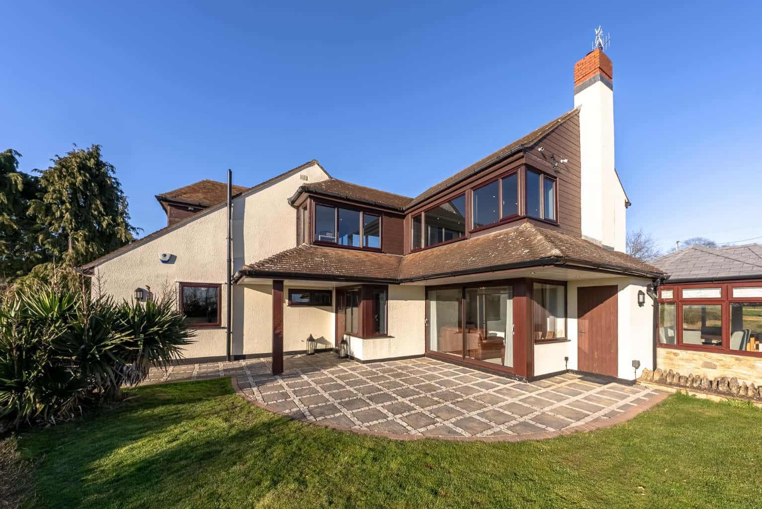 Stunning Countryside Home with Five Bedrooms, Two Bathrooms, Four Family Rooms & Gorgeous Grounds Property image 45