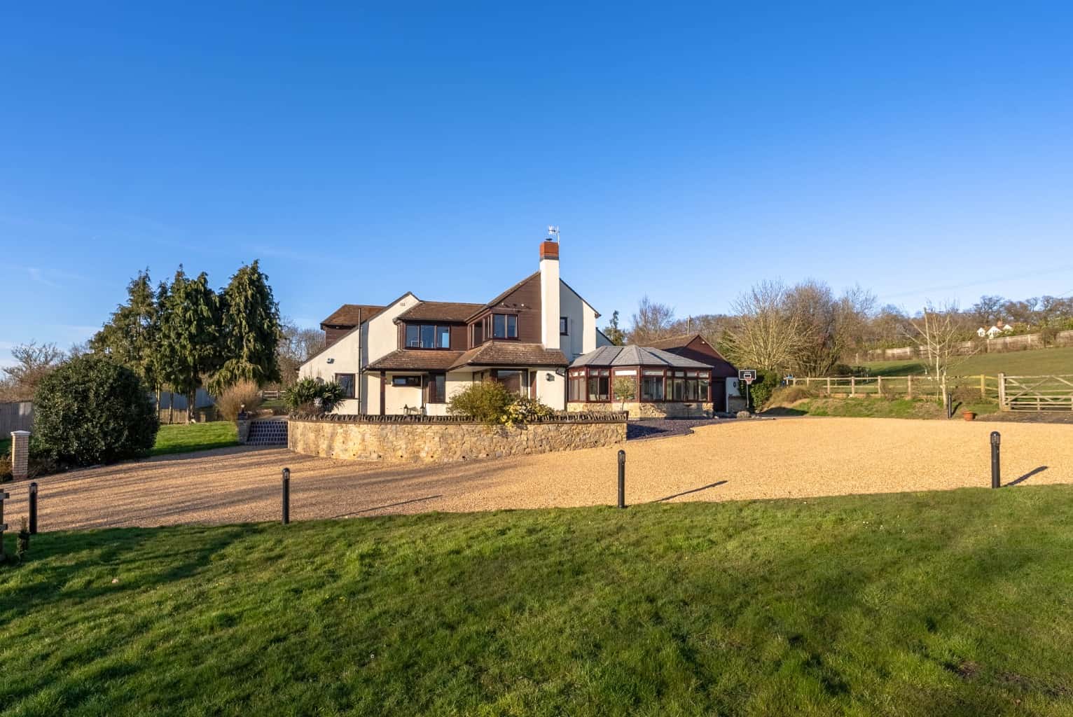 Stunning Countryside Home with Five Bedrooms, Two Bathrooms, Four Family Rooms & Gorgeous Grounds Property image 44