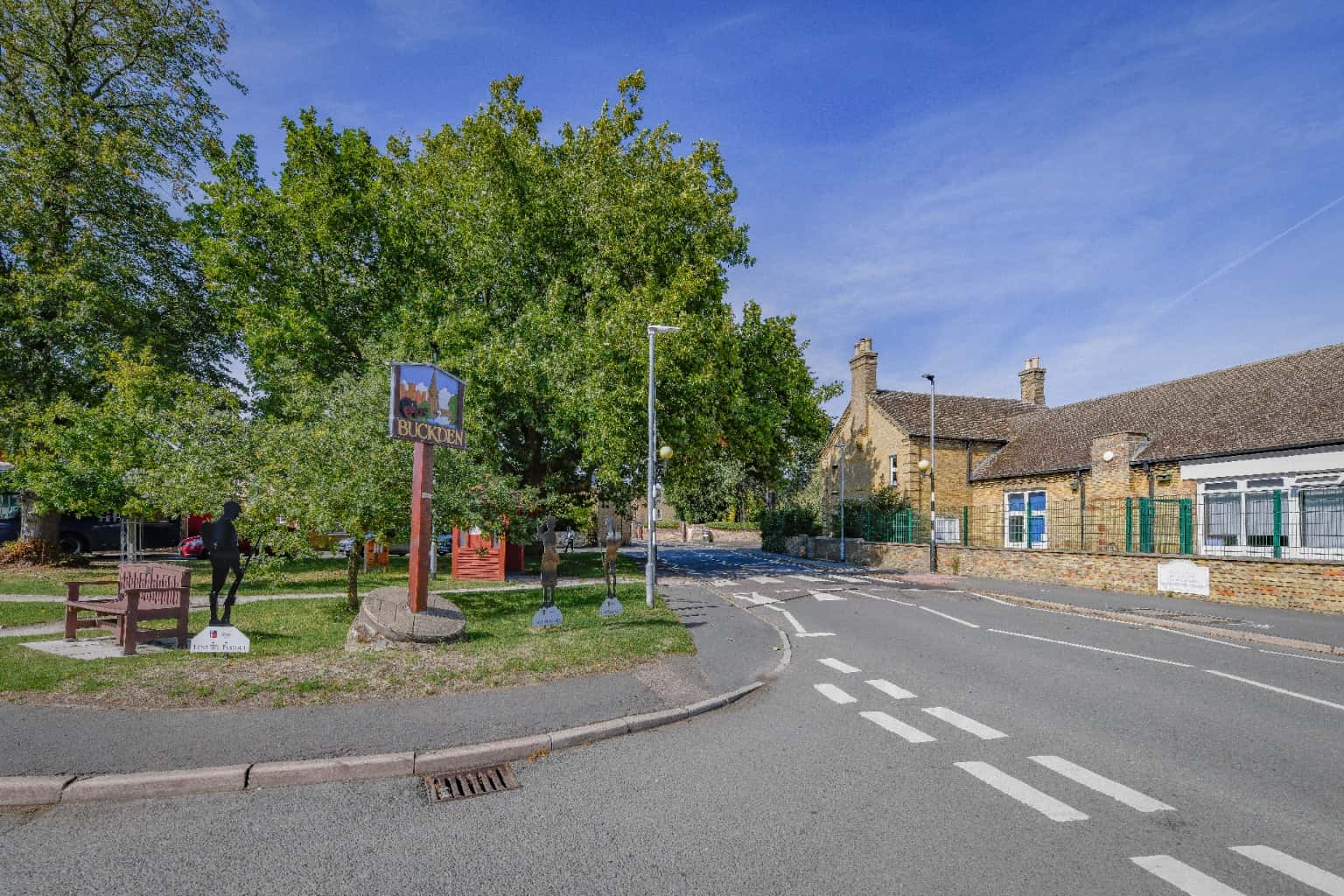 Spacious & Accessible Over-55s Home with Garage in Prime Buckden Location Property image 7