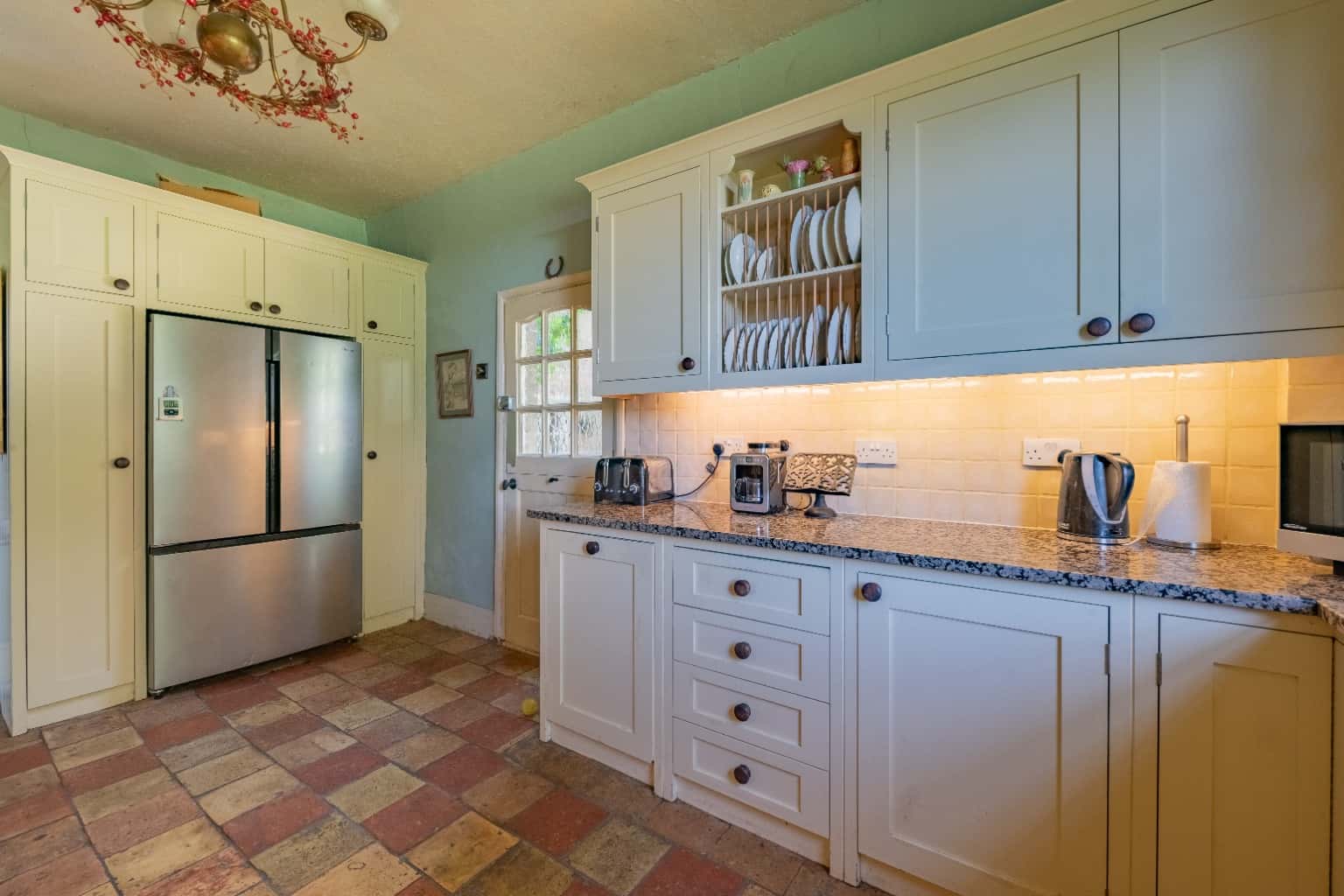 Charming Extended Georgian Residence with Garden, Driveway & Original Features – Eynesbury Property image 4