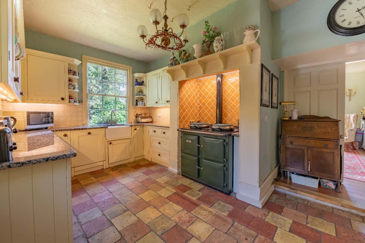 Charming Extended Georgian Residence with Garden, Driveway & Original Features – Eynesbury Property image 3