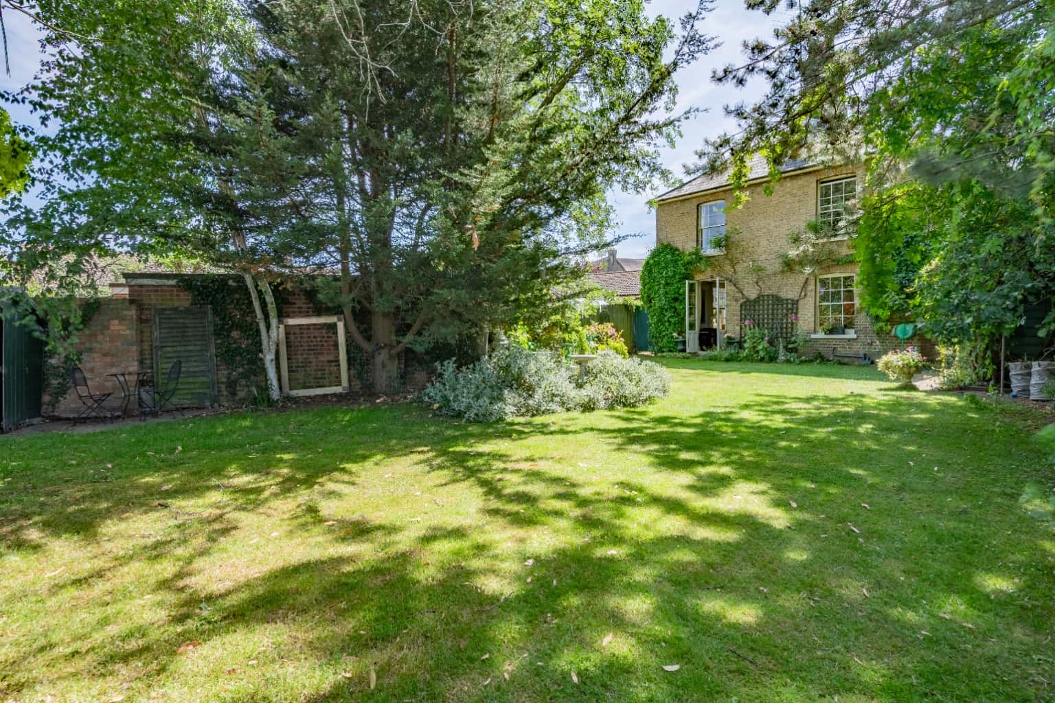 Charming Extended Georgian Residence with Garden, Driveway & Original Features – Eynesbury Property image 11