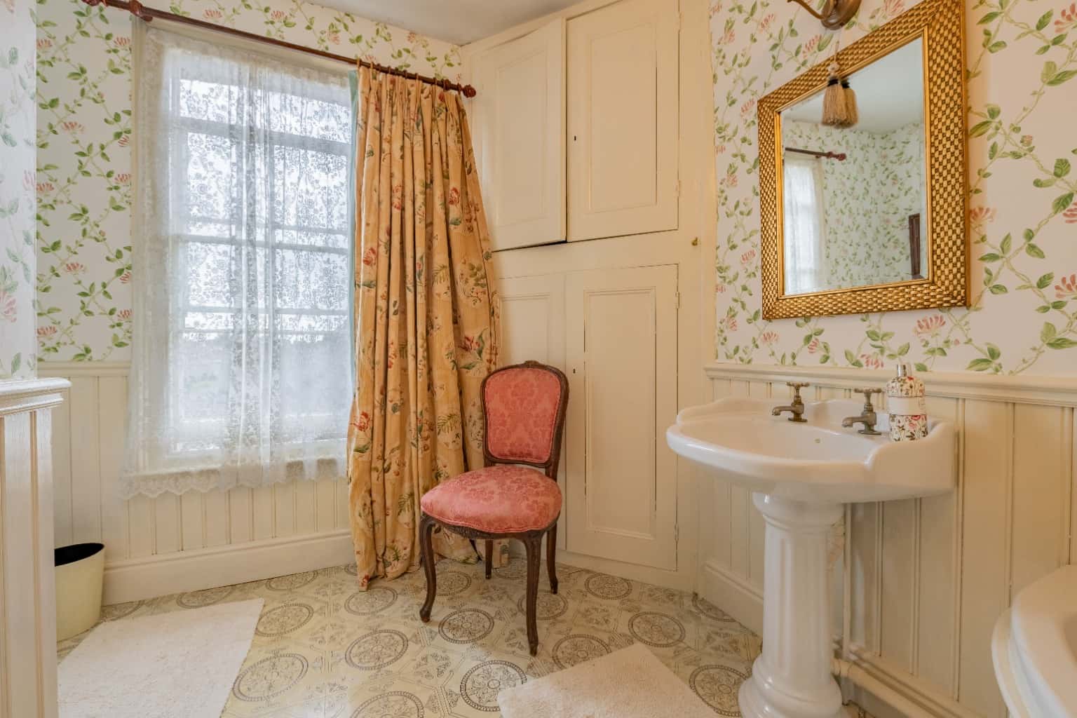 Charming Extended Georgian Residence with Garden, Driveway & Original Features – Eynesbury Property image 16