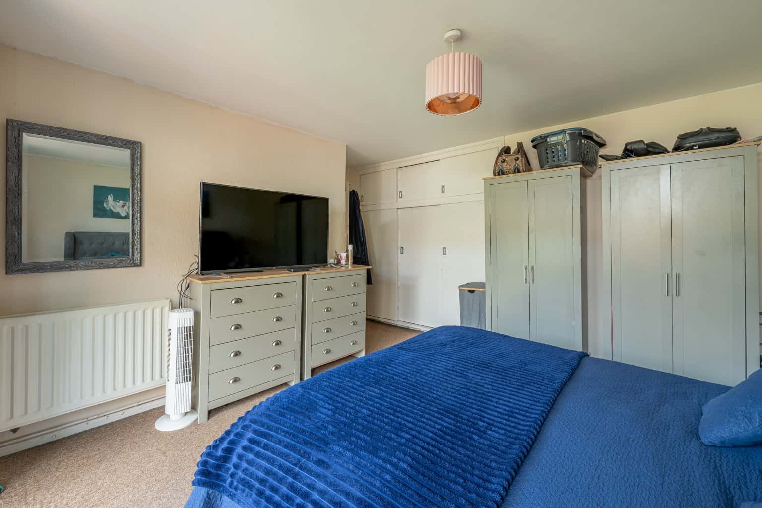 Charming Two-Bedroom Bungalow with Driveway & Garage Located in the village of Tempsford Property image 9