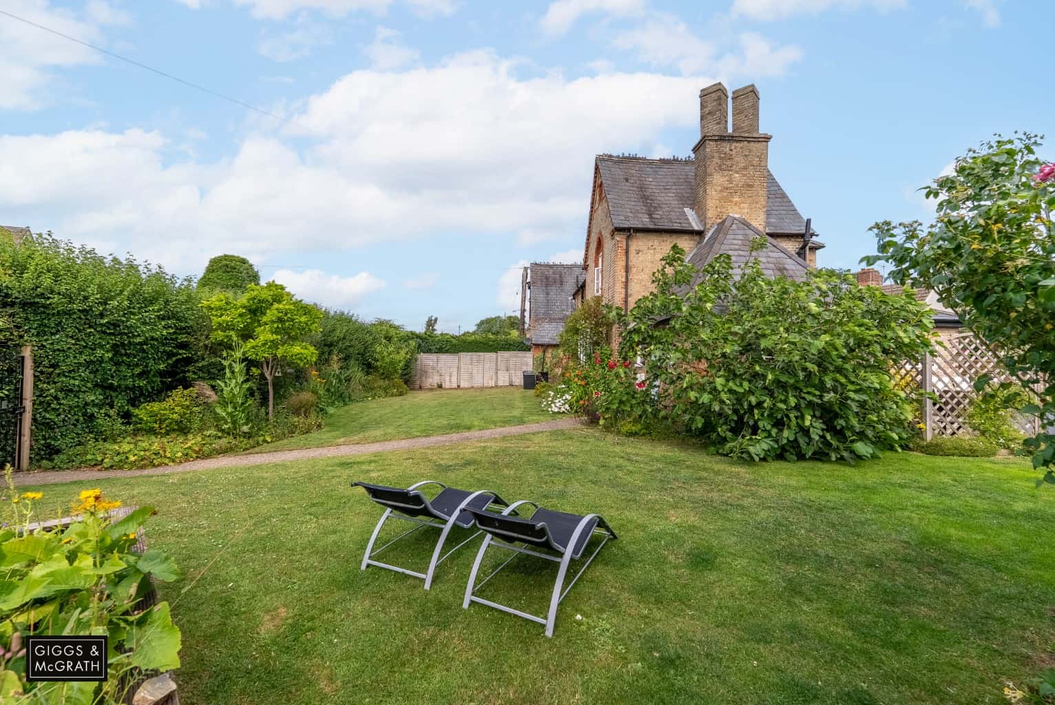 Beautiful Three Bedroom Victorian Home with Mature Garden in Grafham, Huntingdon Property image 15