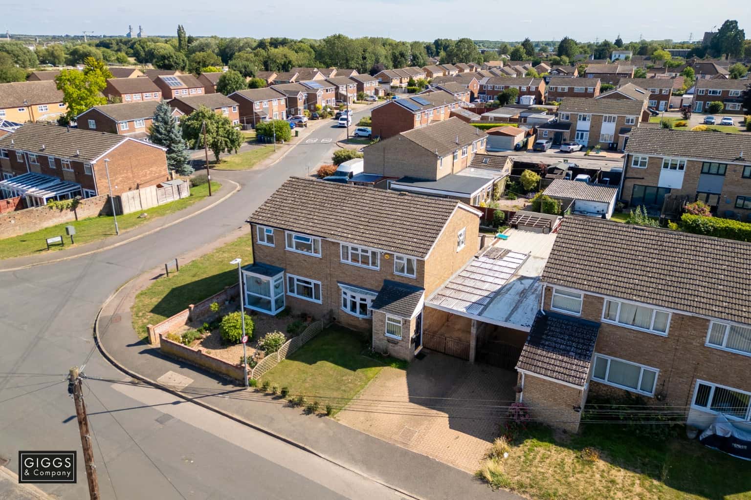 Modern 3-Bed Family Home with Stunning Extension, Prime St Neots Spot & Garage Parking Property image 15