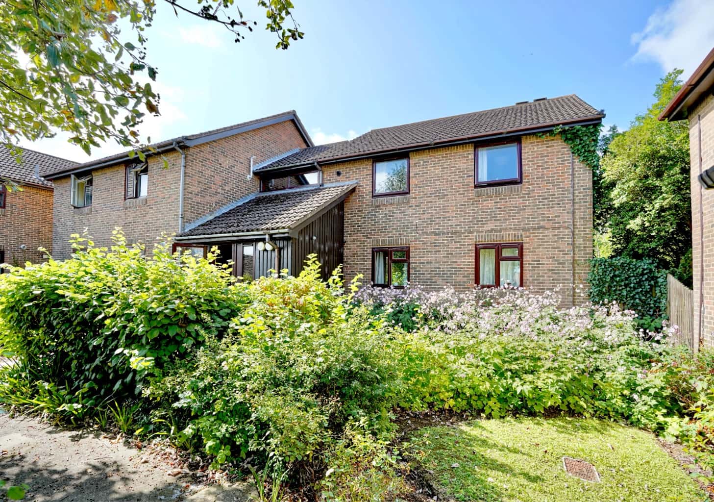Spacious Two-Bedroom First Floor Apartment in Quiet Eaton Socon – Ideal for First-Time Buyers Property image 3