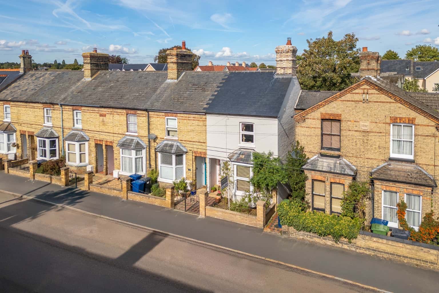 ** GUIDE PRICE £300,000 - £325,000** REFURBISHED CHARACTER HOME** LOUNGE WITH BAY WINDOW** Property image 1