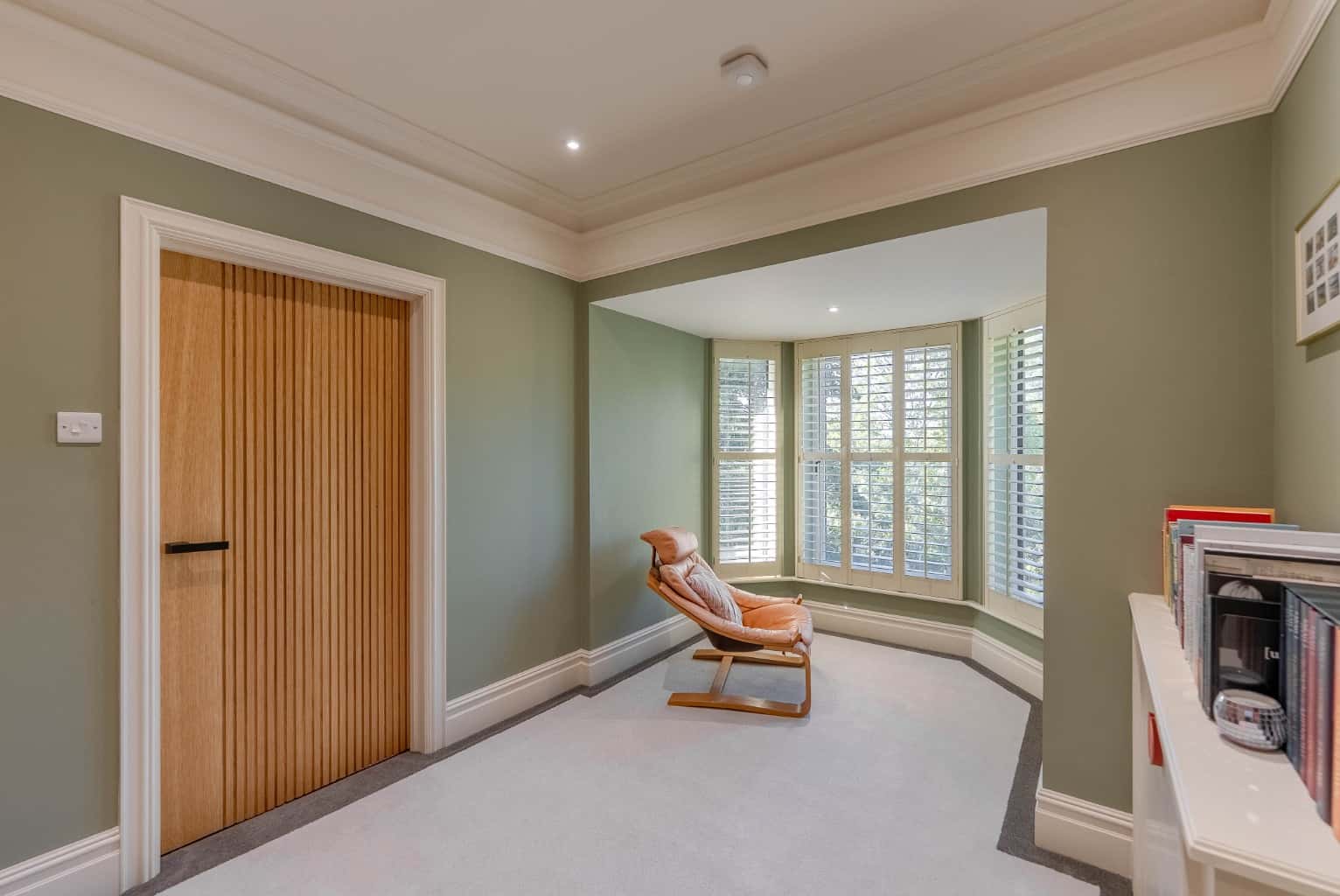 Magnificent Gated Riverside Residence With Moorings, Cinema & Annexe In St Neots, Cambs Near London! Property image 18