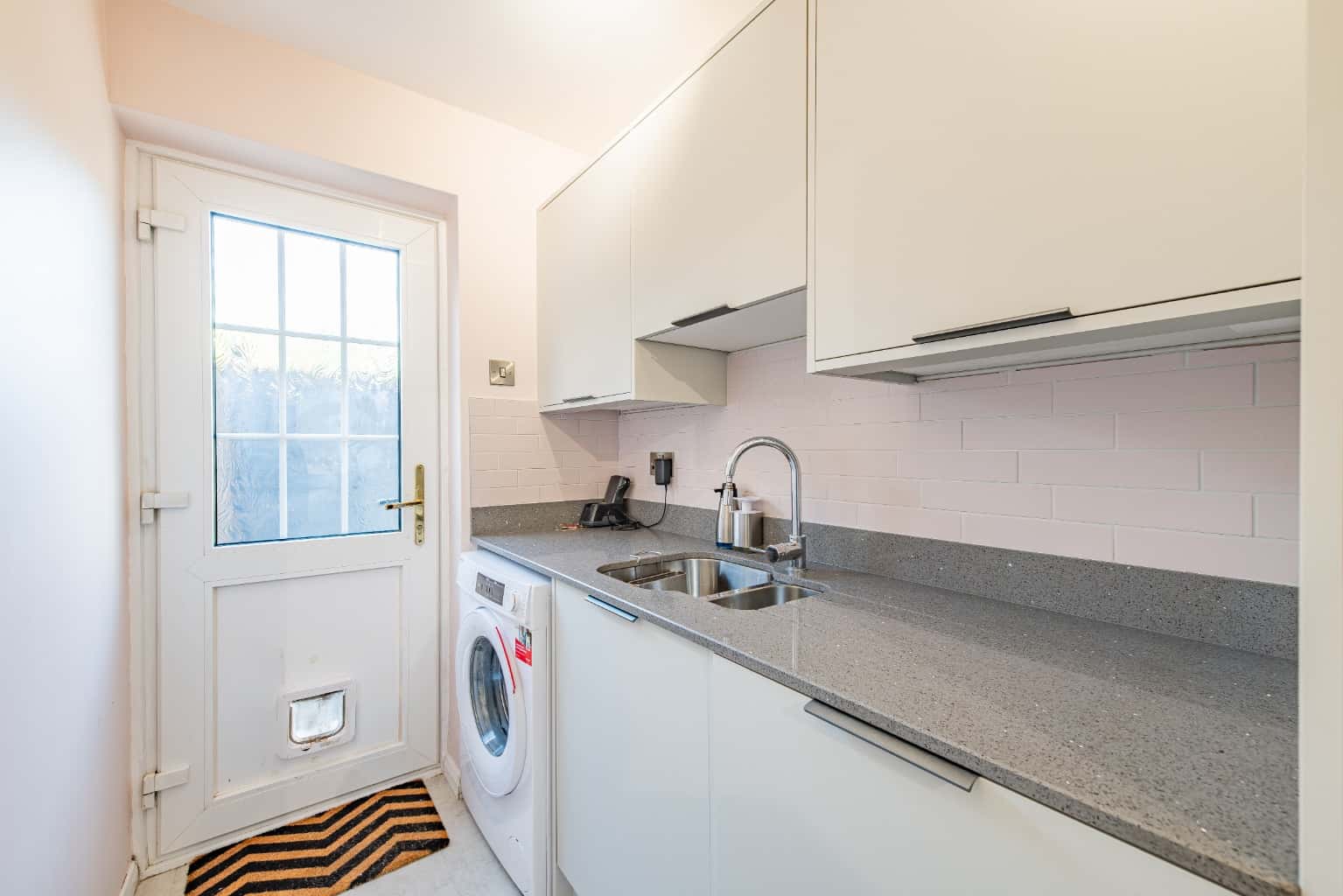 Spacious Four-Bedroom Detached Home with Refitted Kitchen in Eaton Socon Property image 5