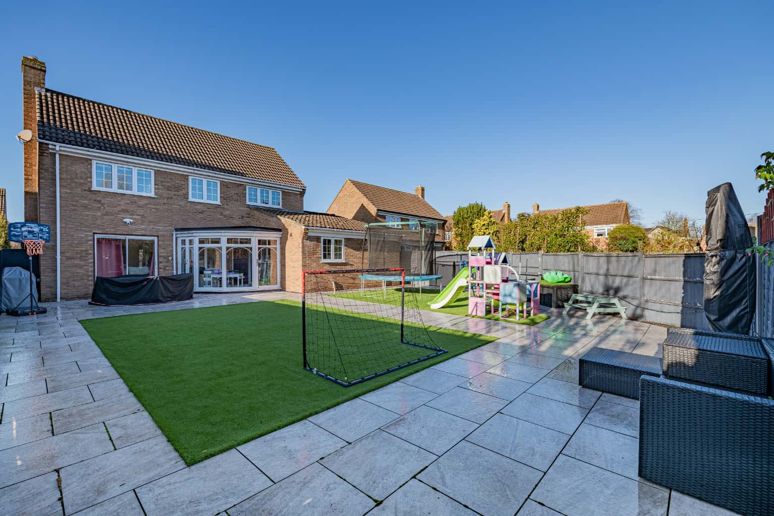 Spacious Four-Bedroom Detached Home with Refitted Kitchen in Eaton Socon Property image 22