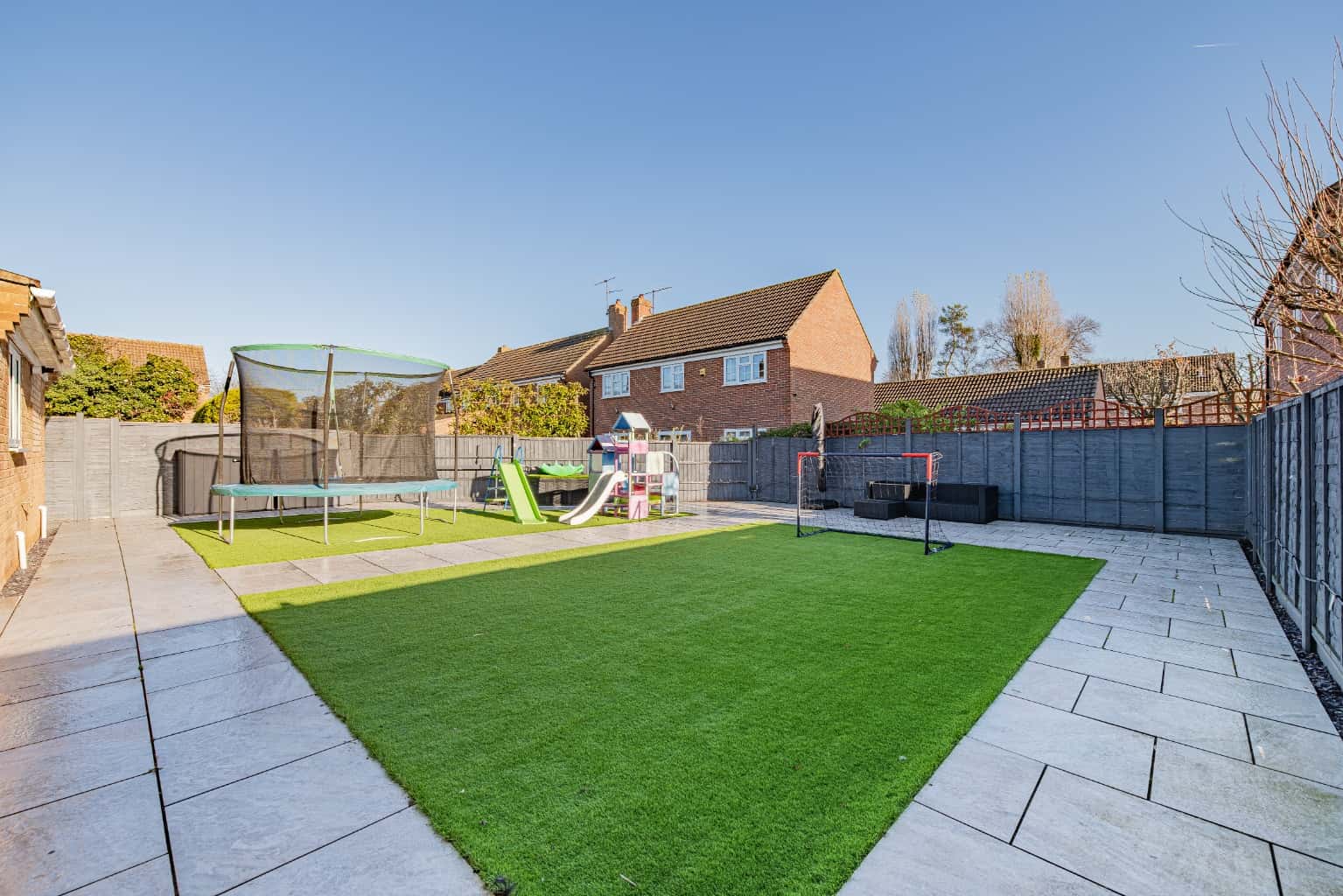 Spacious Four-Bedroom Detached Home with Refitted Kitchen in Eaton Socon Property image 21
