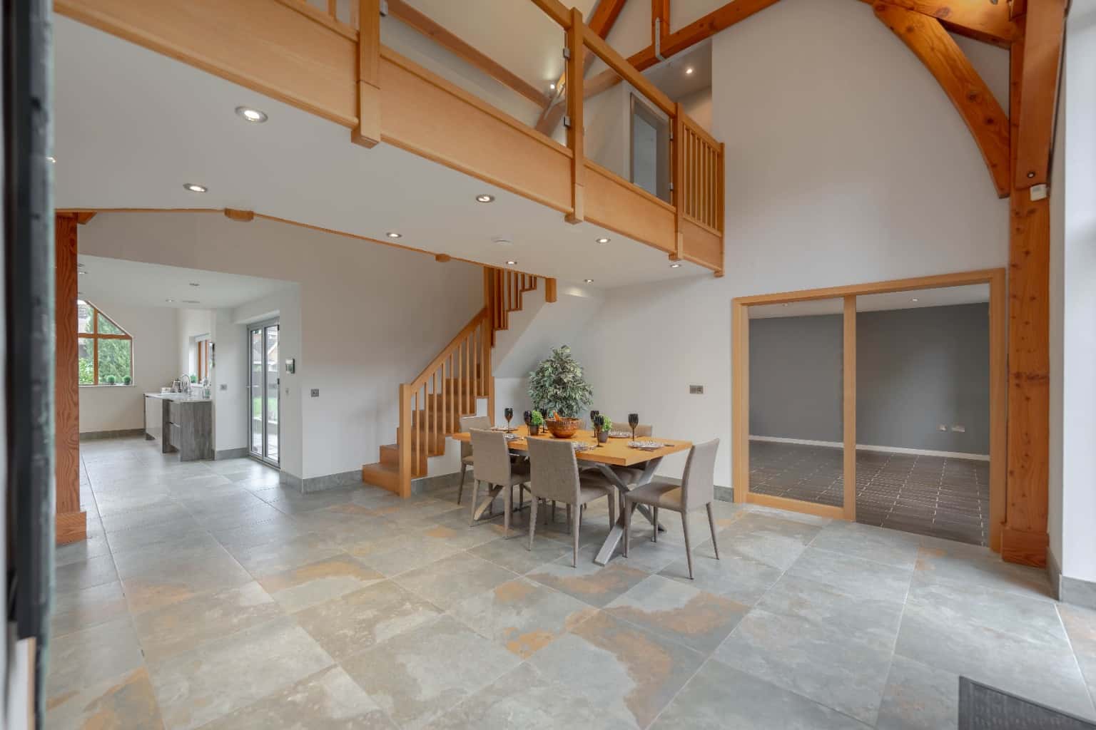Exceptional Ex-Showhome Four Bedrooms Luxury Finish St Neots Outskirts Location Property image 6
