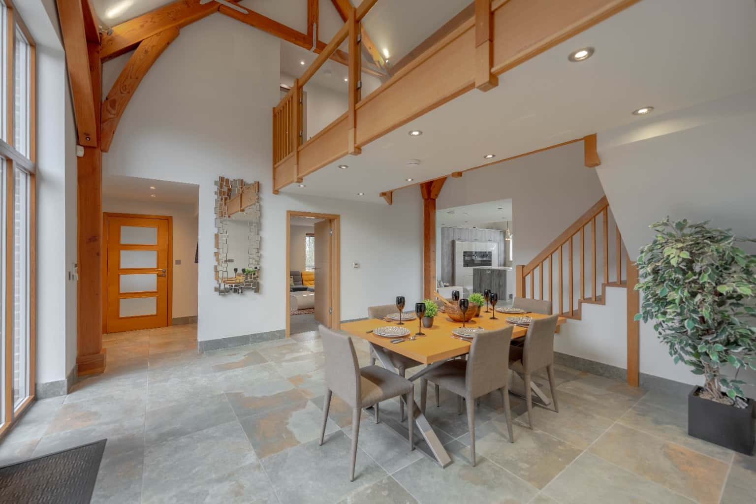 Exceptional Ex-Showhome Four Bedrooms Luxury Finish St Neots Outskirts Location Property image 5