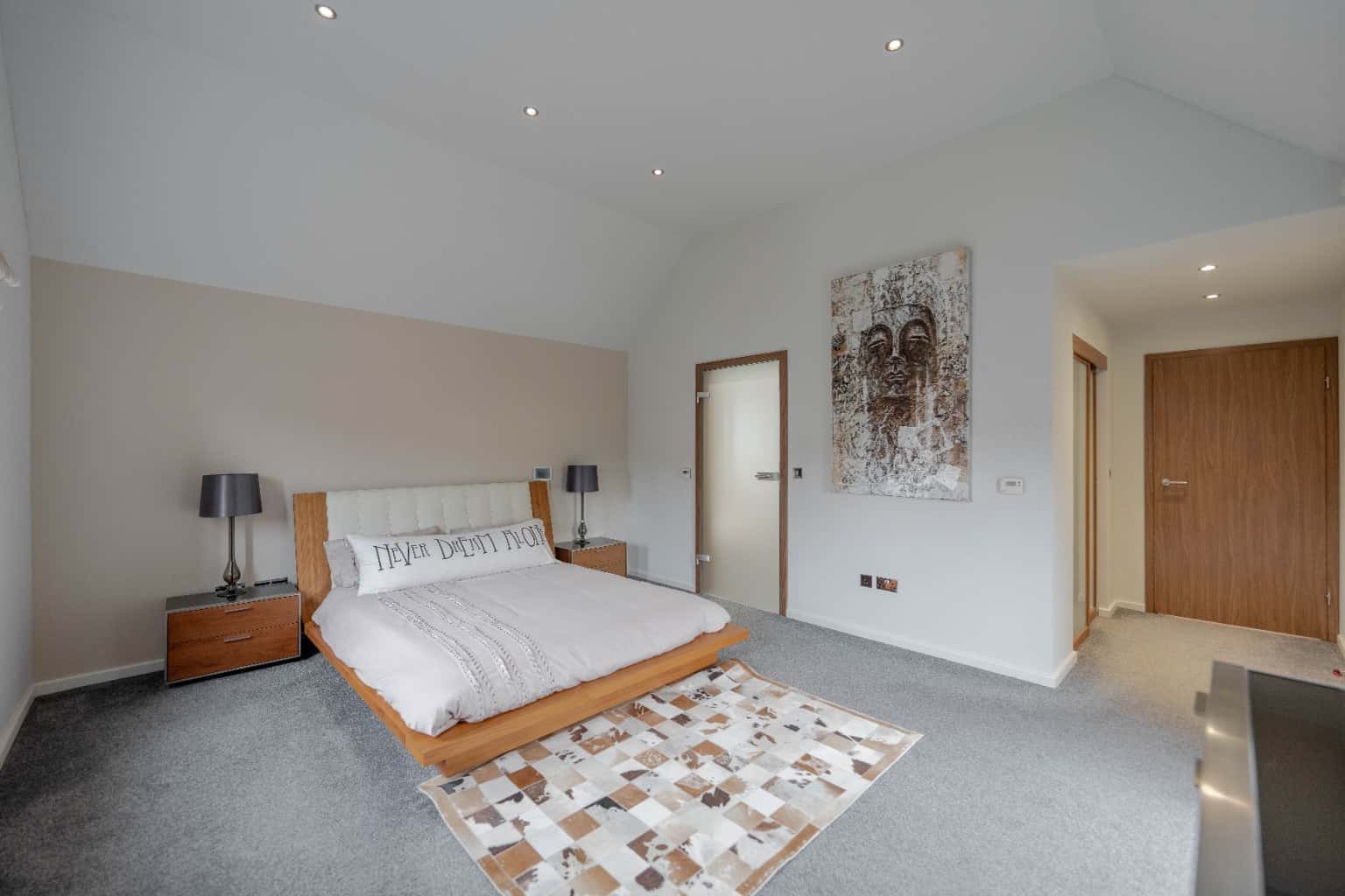 Exceptional Ex-Showhome Four Bedrooms Luxury Finish St Neots Outskirts Location Property image 11