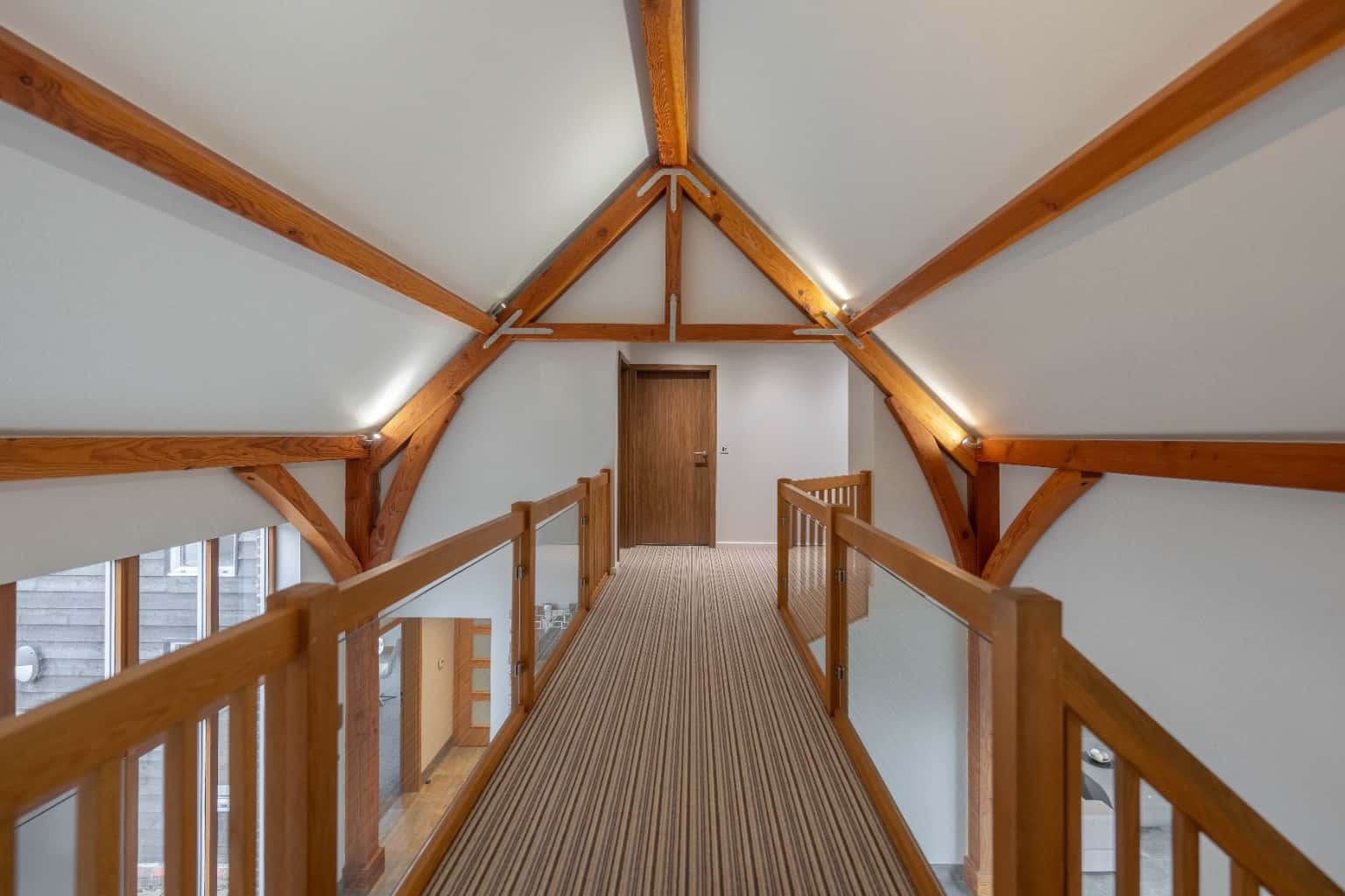 Exceptional Ex-Showhome Four Bedrooms Luxury Finish St Neots Outskirts Location Property image 10
