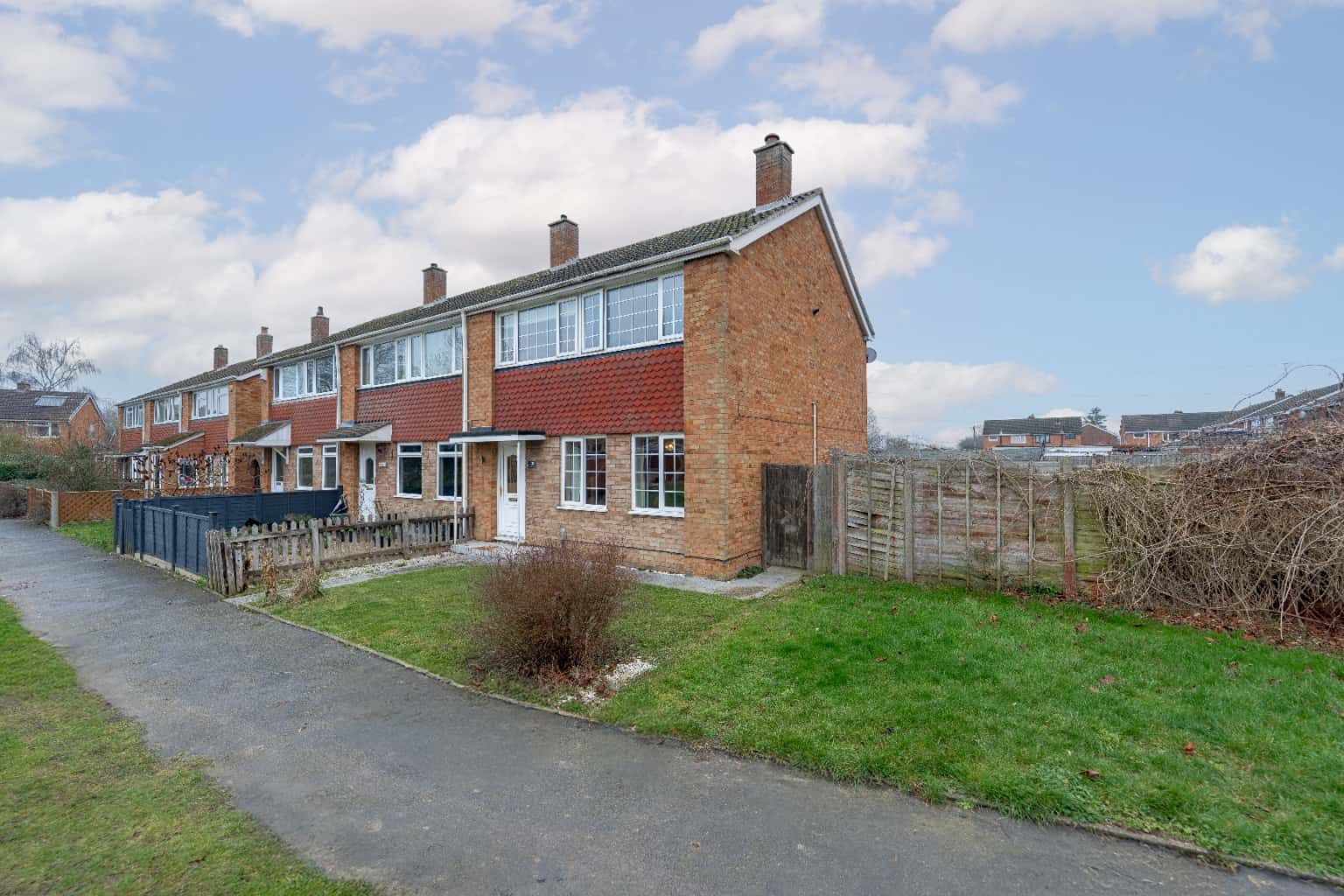 Charming 3-Bed End-Terrace in Booth Way, Ideal First Home! £300,000 to £325,000 Property image 15