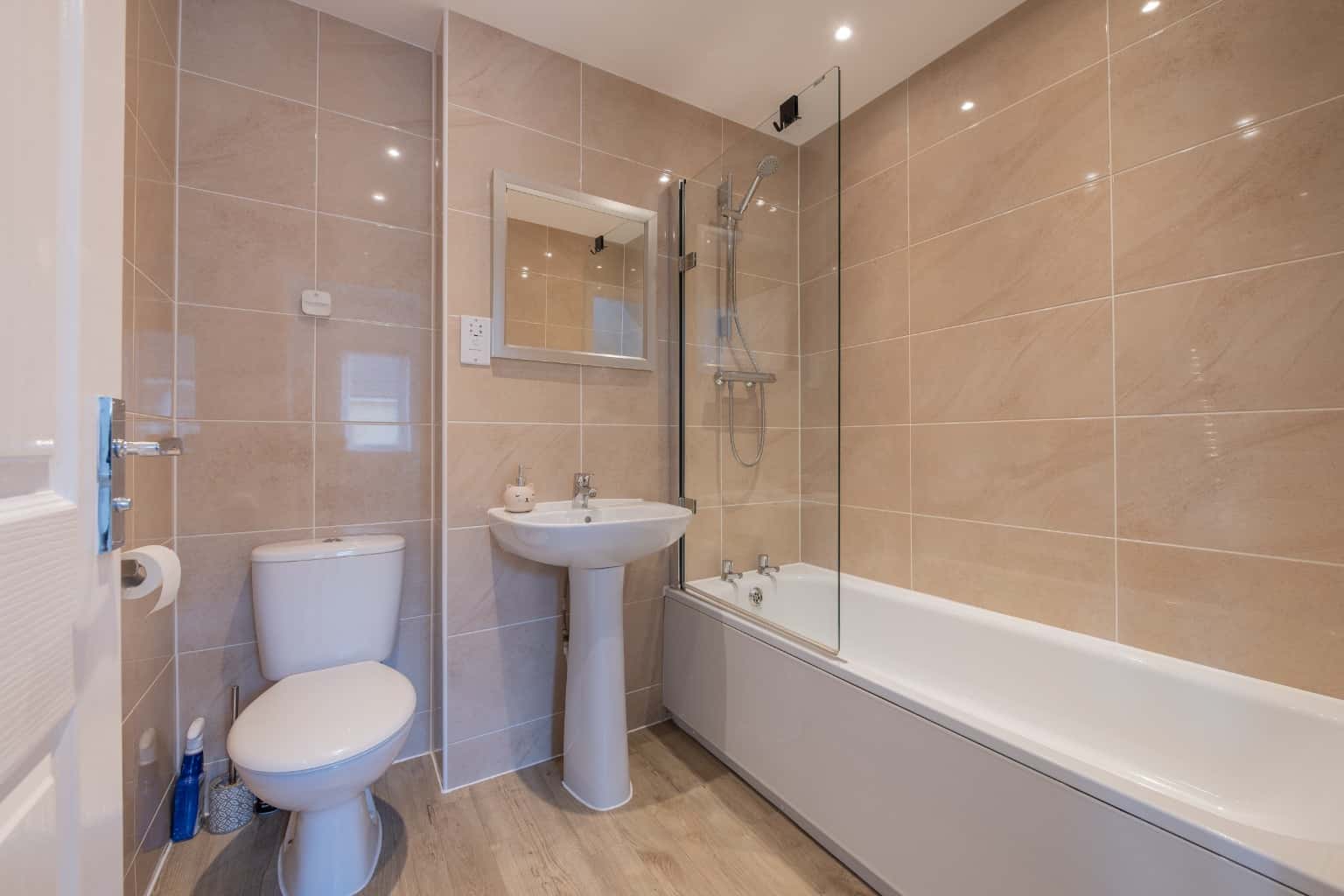 Beautifully Presented Four Bedroom Family Home in St. Neots Property image 10