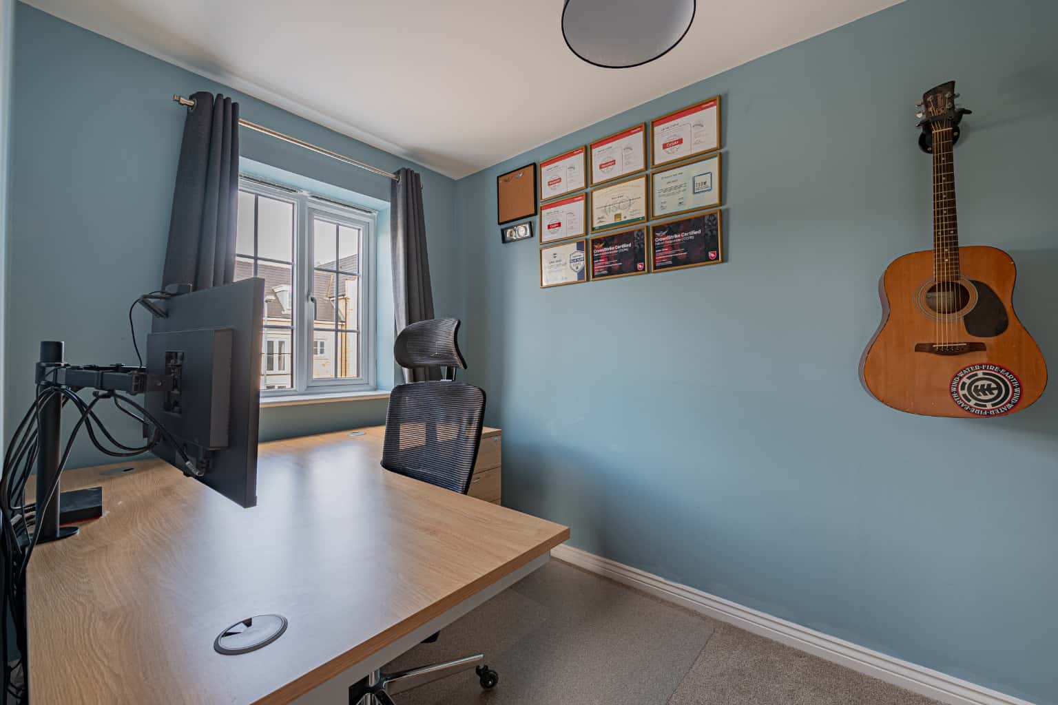 Beautifully Presented Four Bedroom Family Home in St. Neots Property image 9