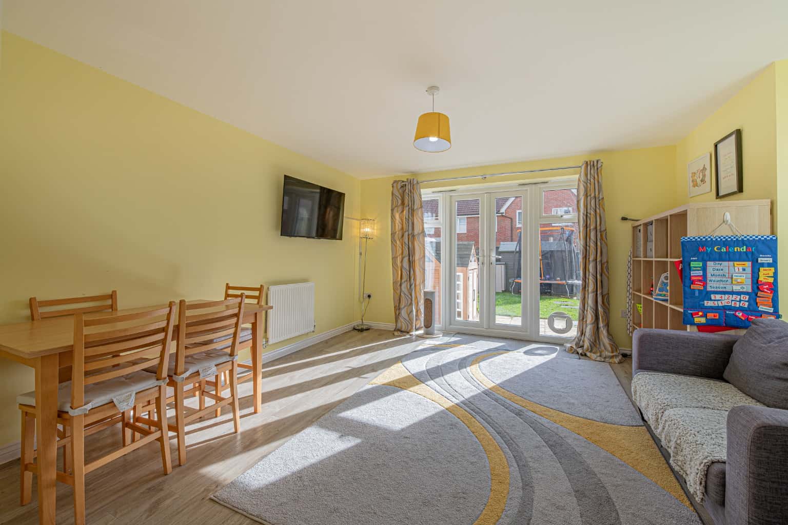 Beautifully Presented Four Bedroom Family Home in St. Neots Property image 6