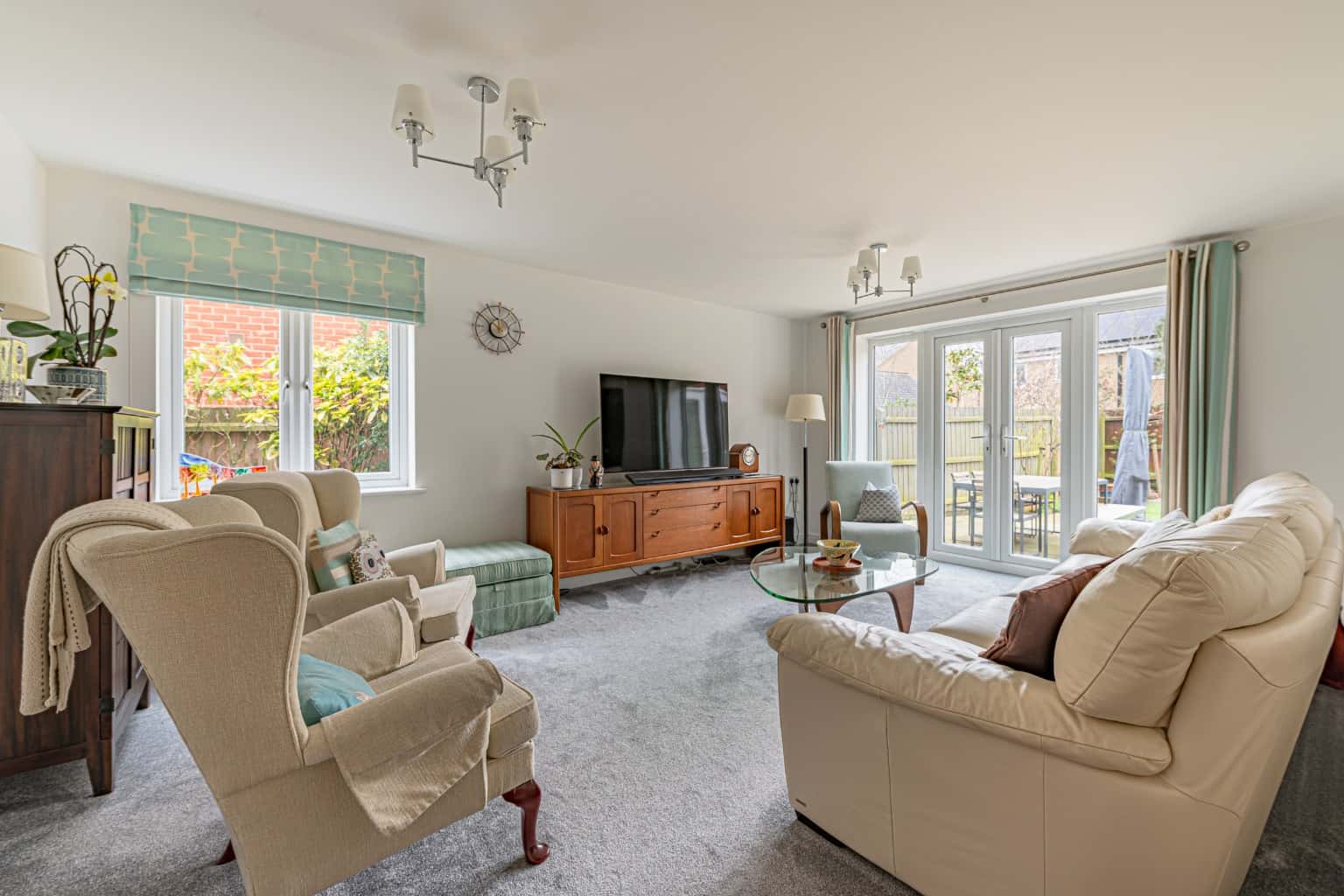 5 Bedroom detached house for sale Property image 4