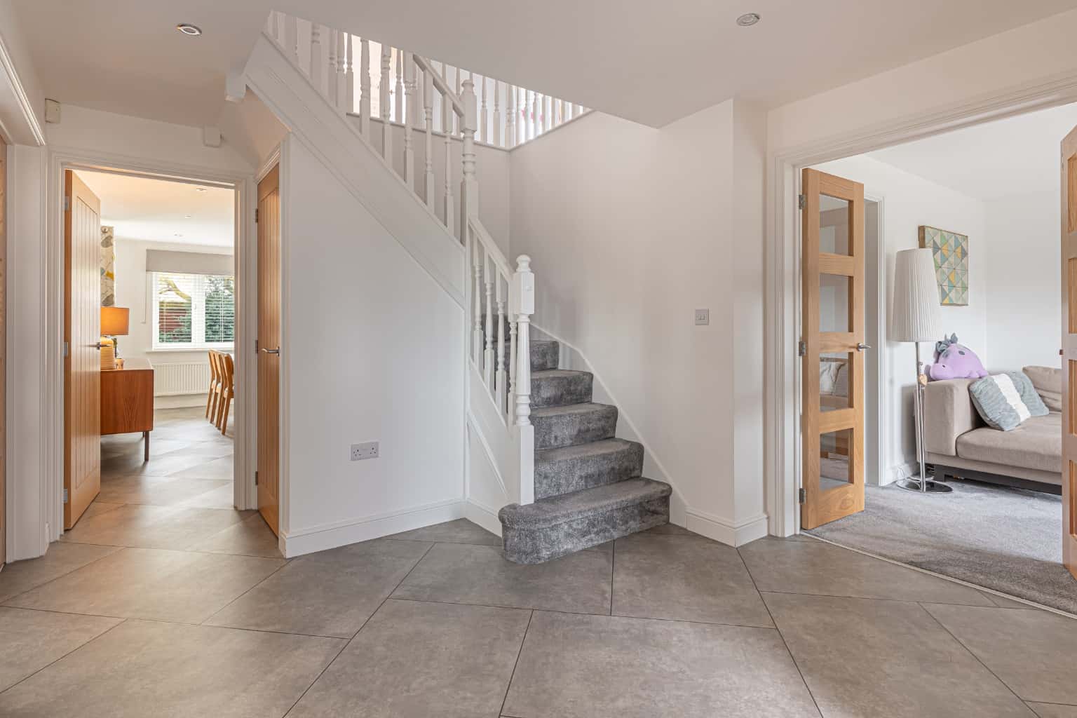5 Bedroom detached house for sale Property image 2