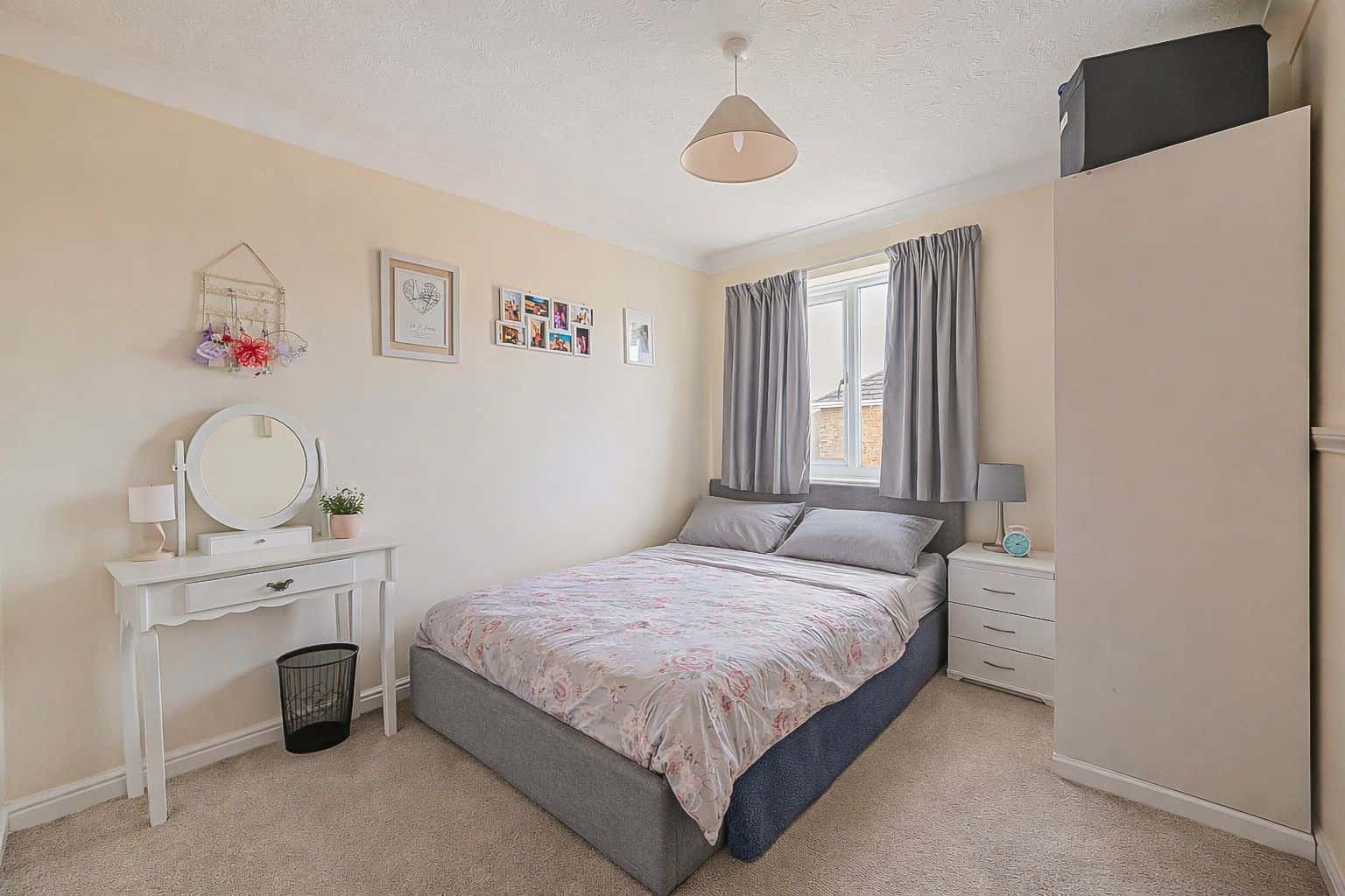 Three bedroom end of terrace home located in Pembroke Avenue, Eynesbury, St. Neots Property image 5