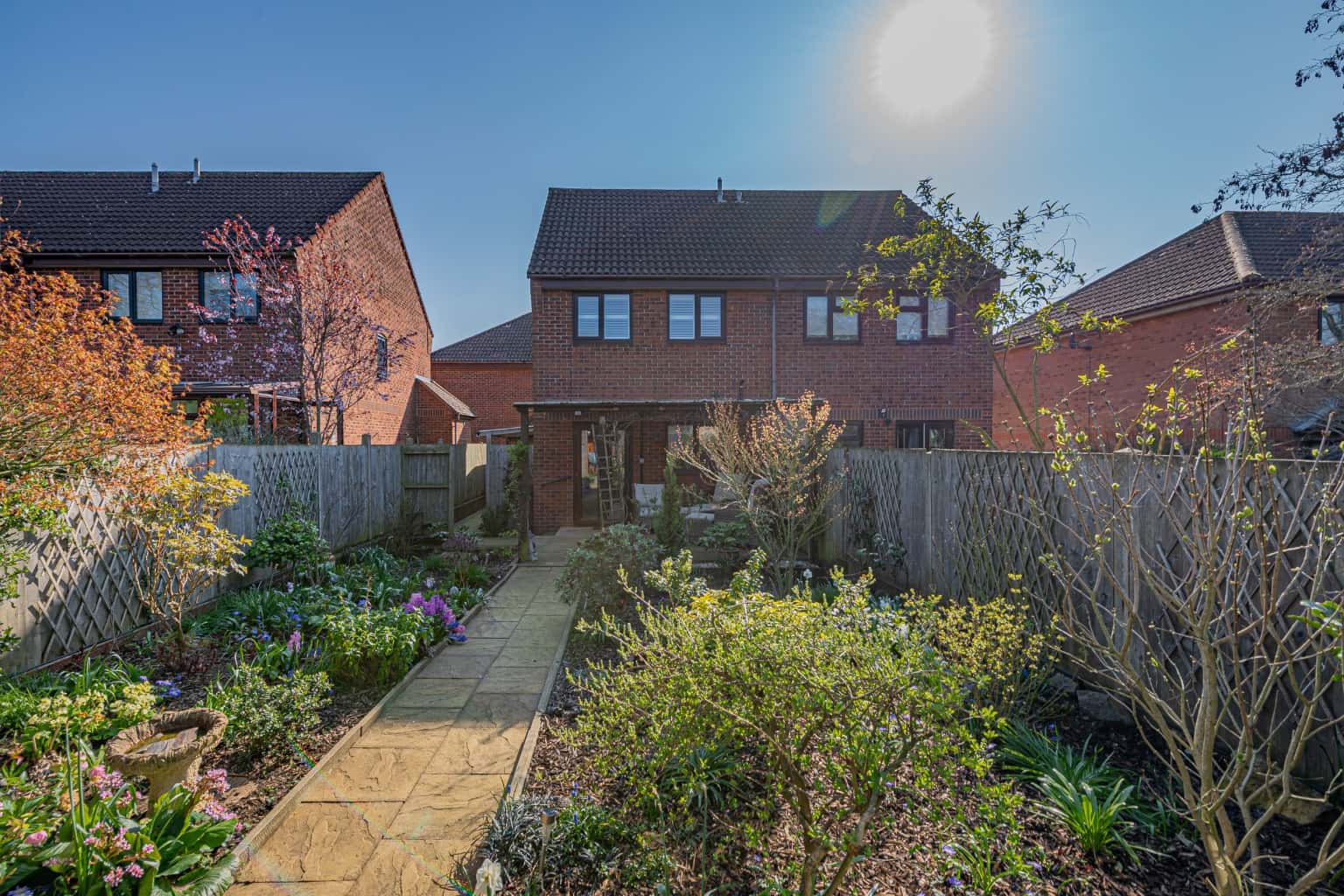 Two bedroom semi detached home located in Cornwallis Drive Eaton Socon. Property image 6