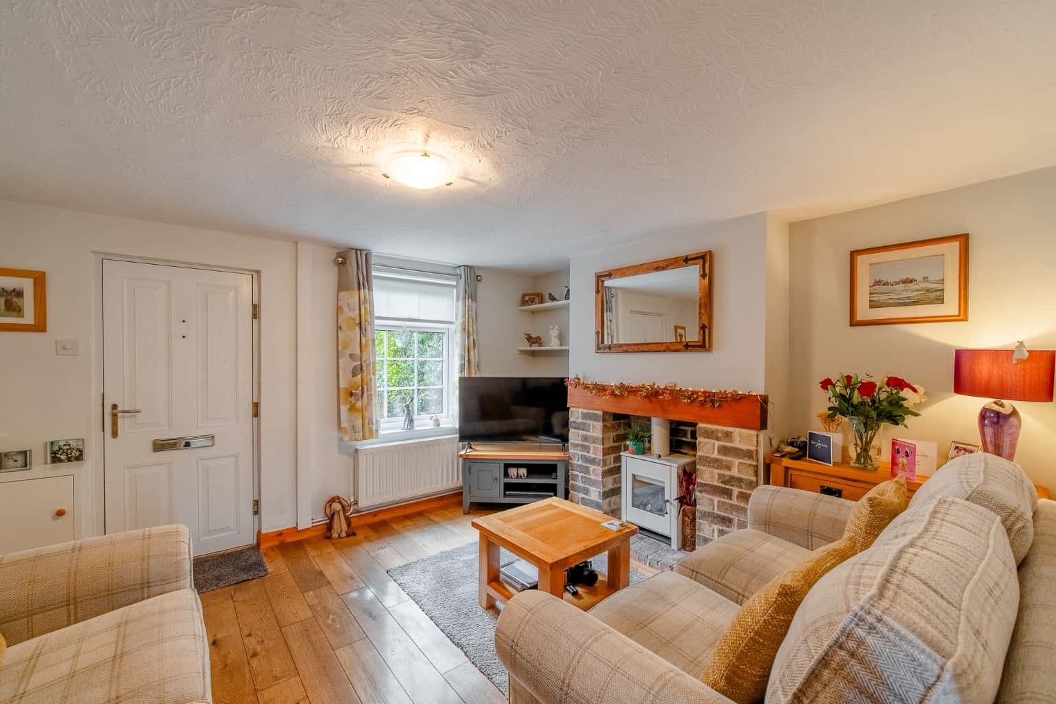 Two bedroom semi detached home situated on a quiet road of Old Eynesbury. Property image 2