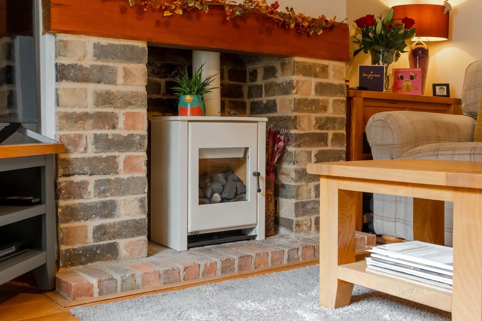 Two bedroom semi detached home situated on a quiet road of Old Eynesbury. Property image 8