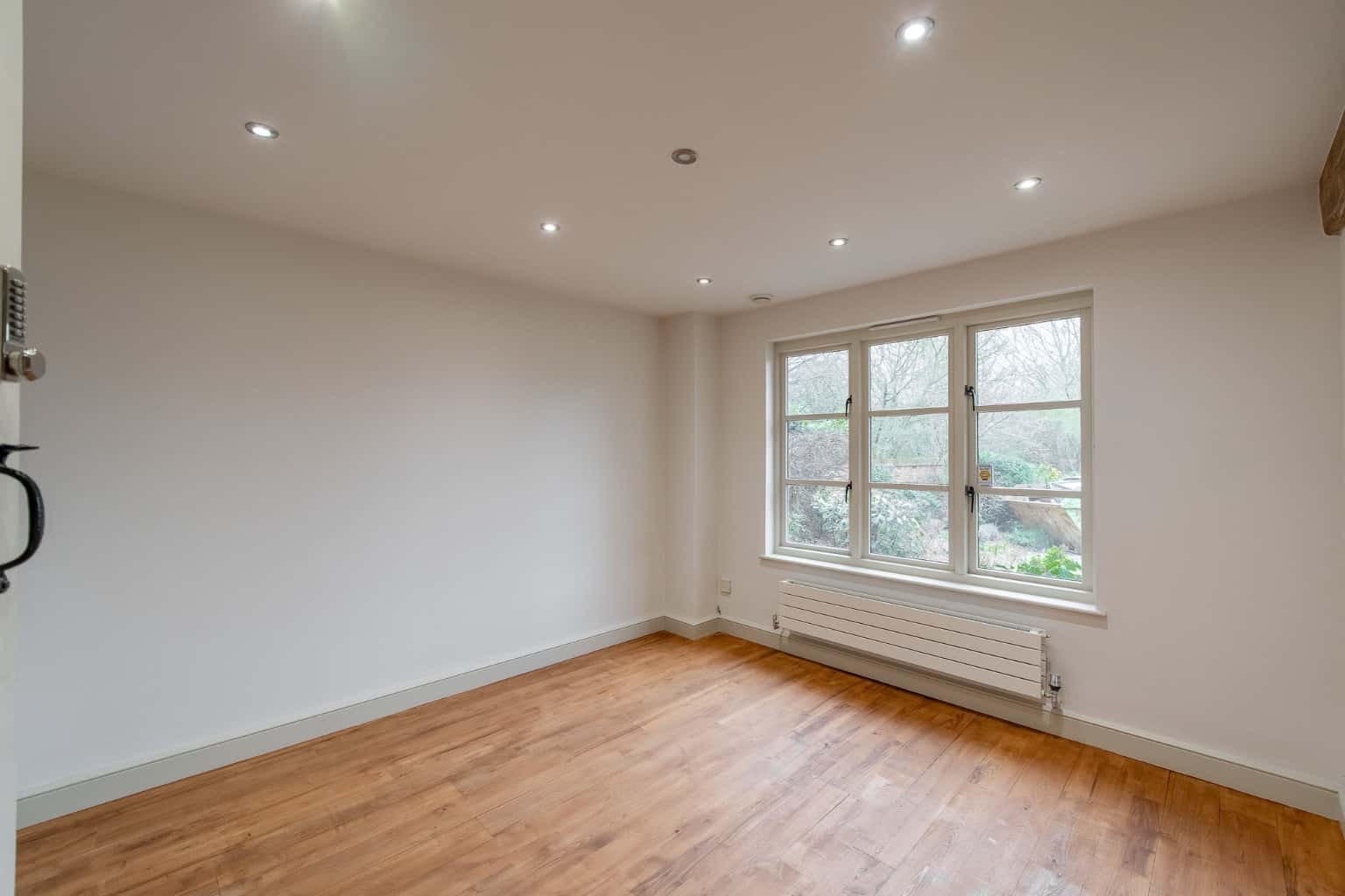 FINAL HOME ON EXCLUSIVE DEVELOPMENT – FORMER POTTON SHOW HOME – NEVER OCCUPIED – EDGE OF TOWN Property image 10