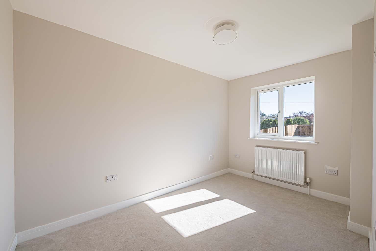 REFURBISHED TWO BED HOME WITH BAY LOUNGE, DRIVEWAY & GARDEN IN EATON SOCON – NO CHAIN Property image 10