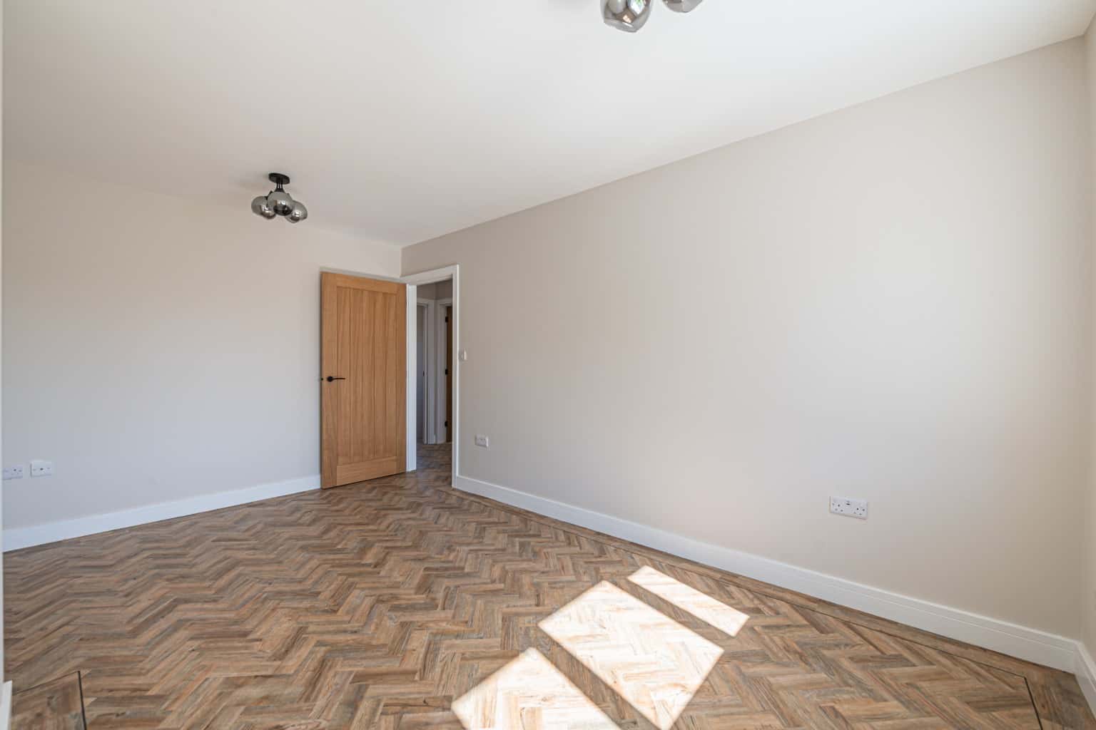 REFURBISHED TWO BED HOME WITH BAY LOUNGE, DRIVEWAY & GARDEN IN EATON SOCON – NO CHAIN Property image 6