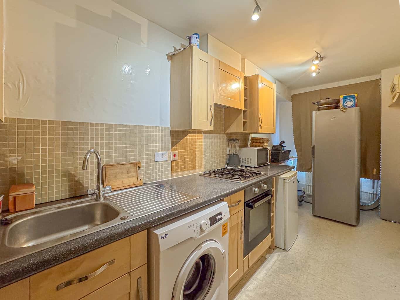 THREE BEDROOM THREE STOREY TERRACED HOME WITH EN SUITE, PARKING, GARDEN AND A GREAT LOCATION Property image 2