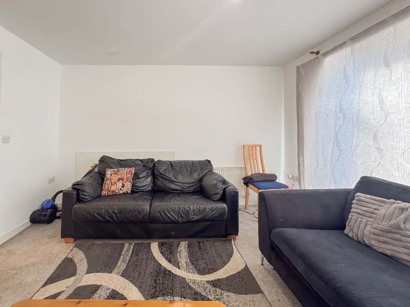 THREE BEDROOM THREE STOREY TERRACED HOME WITH EN SUITE, PARKING, GARDEN AND A GREAT LOCATION Property image 3