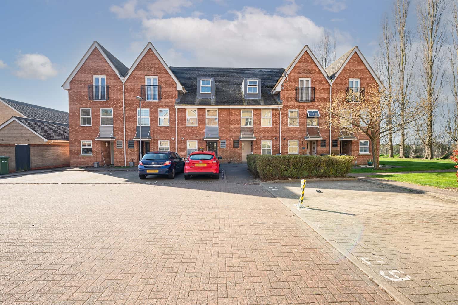 THREE BEDROOM THREE STOREY TERRACED HOME WITH EN SUITE, PARKING, GARDEN AND A GREAT LOCATION Property image 9